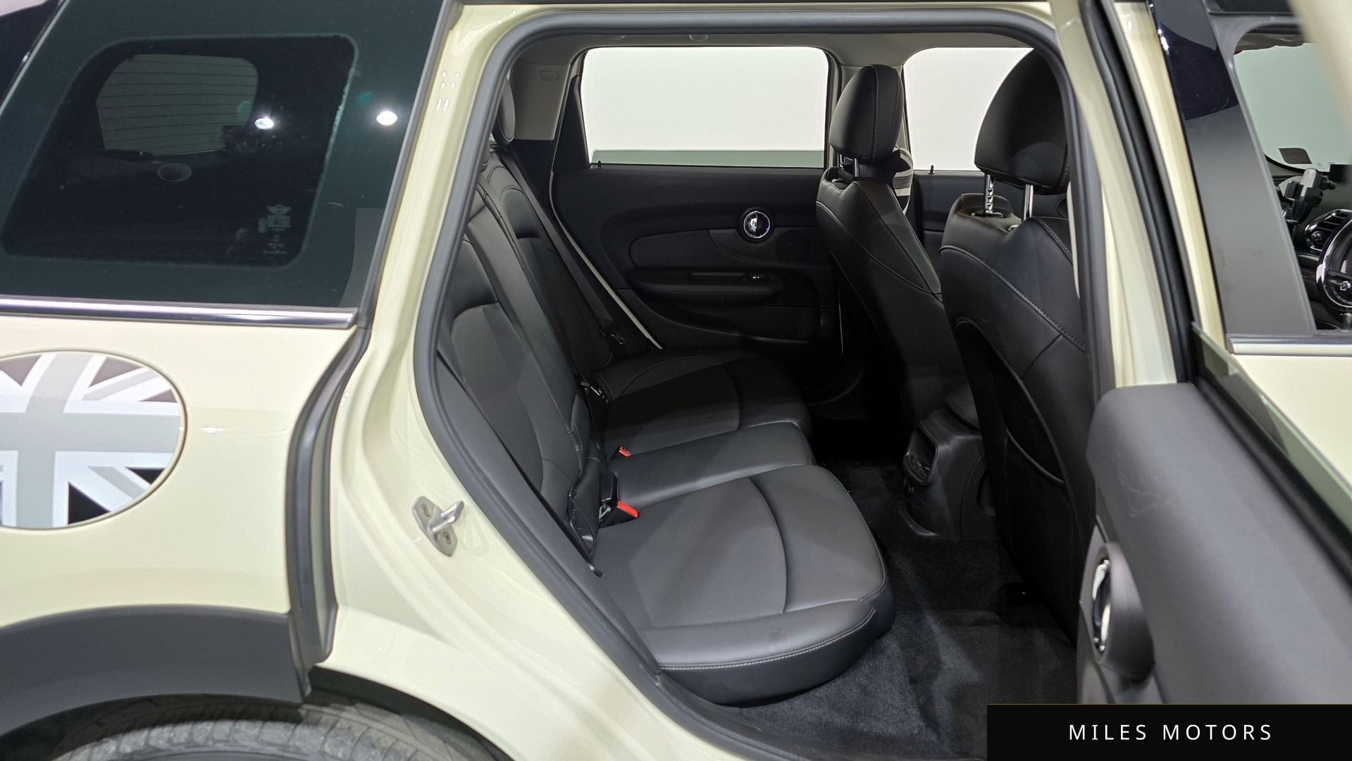 MINI Clubman 2018 — миниатюра 12