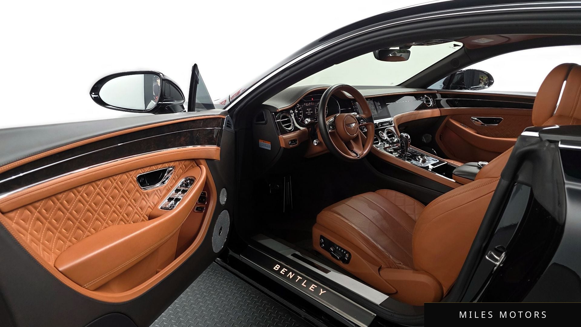 Bentley Continental GT 2020 — миниатюра 10