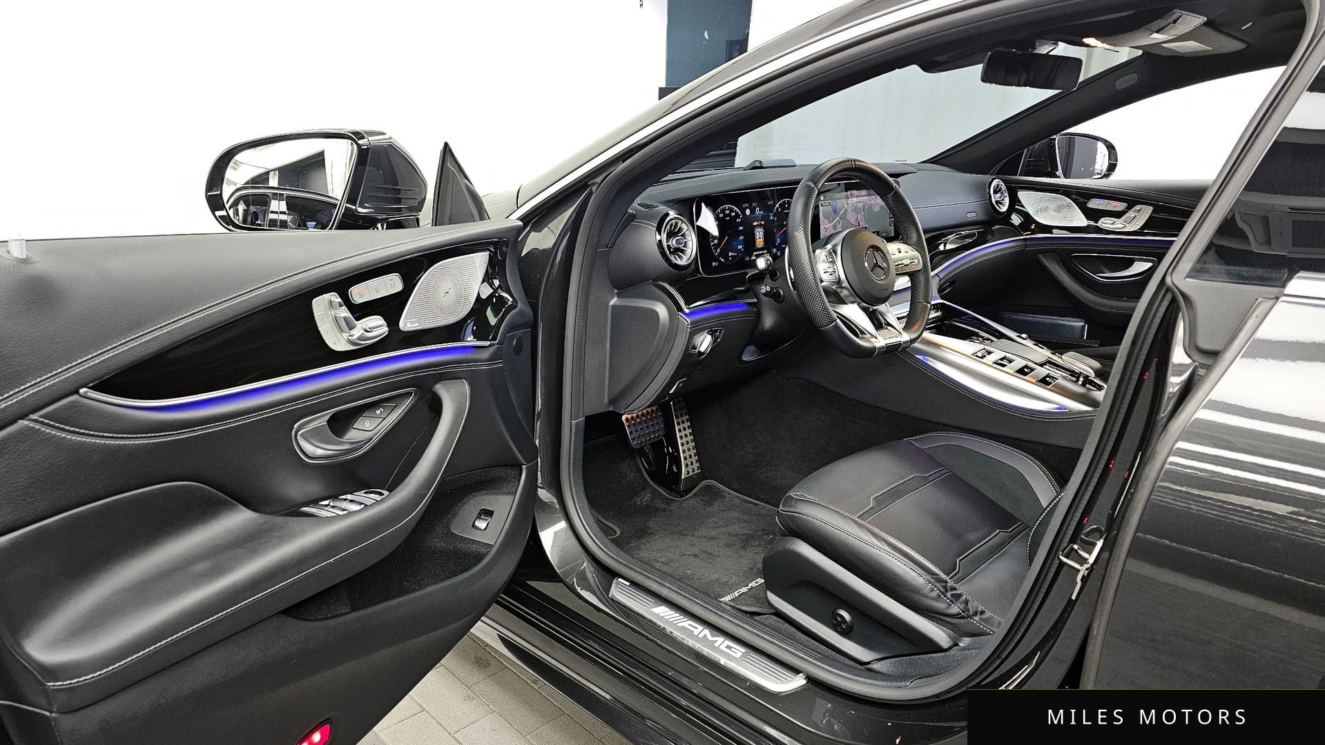 Mercedes-Benz AMG GT 2021 — миниатюра 10