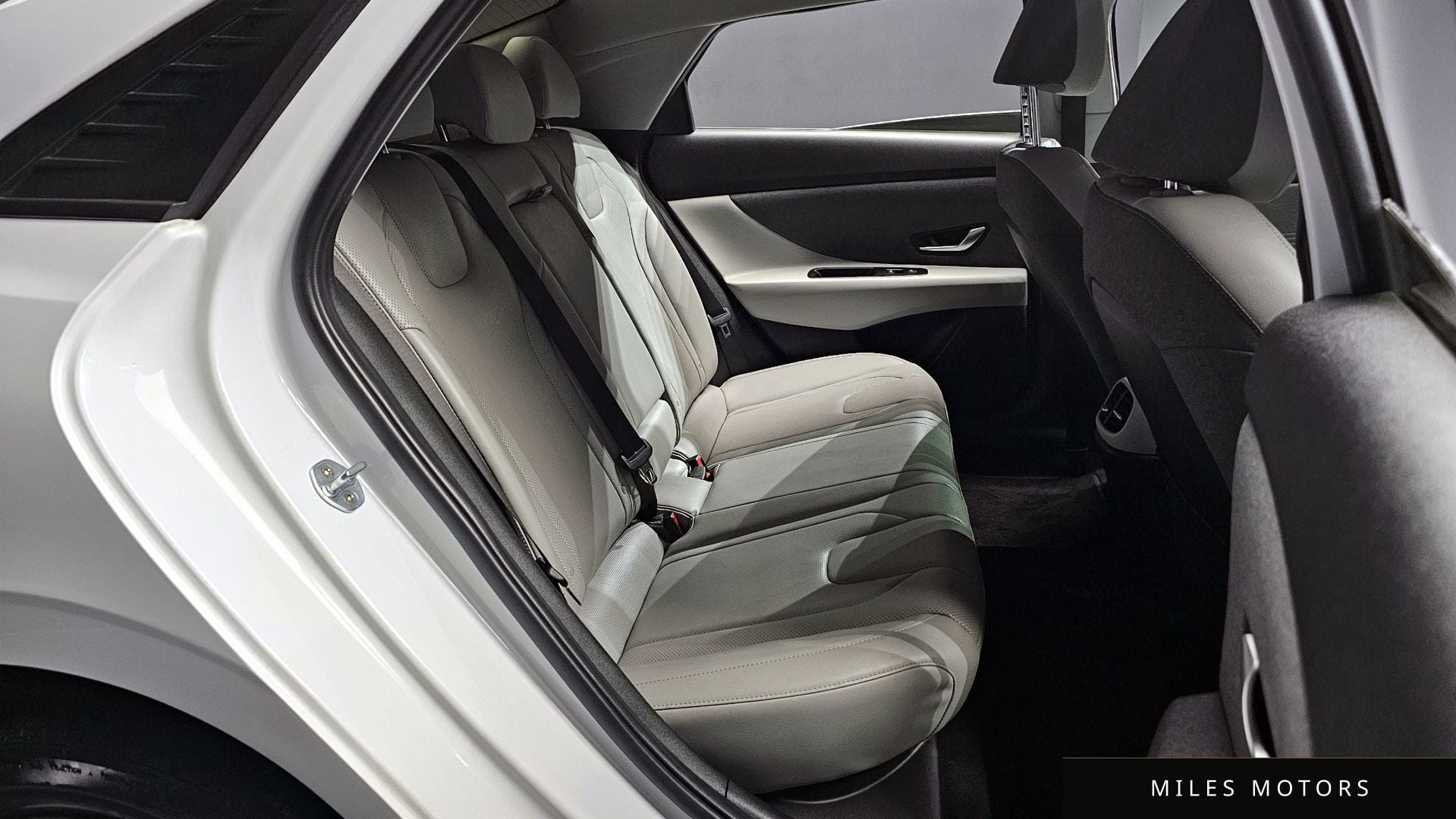 Hyundai AVANTE 2021 — миниатюра 12