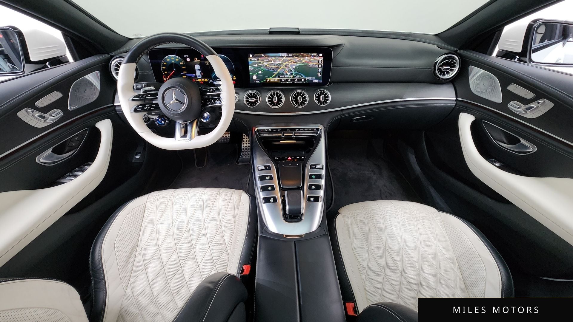 Mercedes-Benz AMG GT 2022 — миниатюра 7
