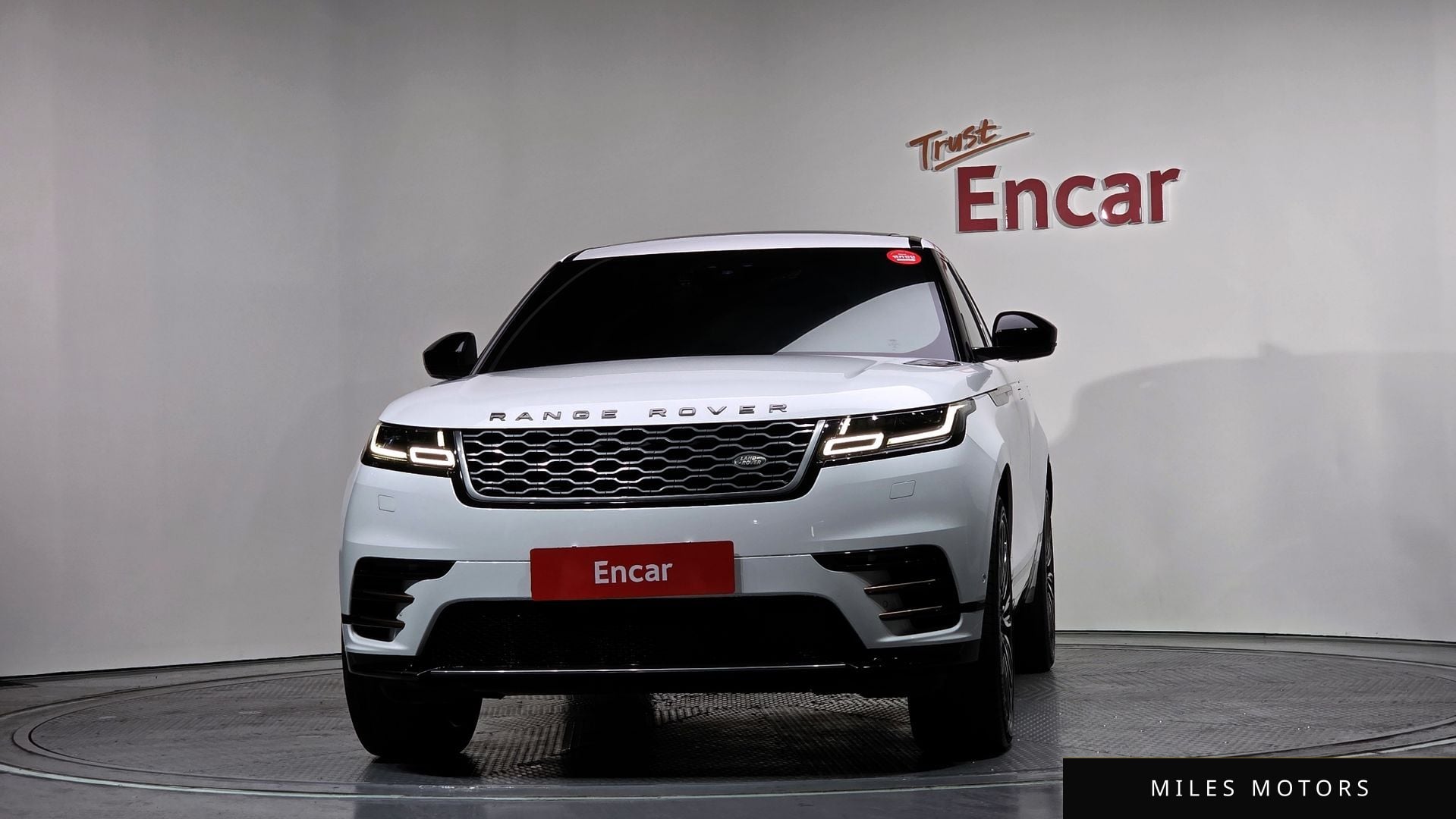 Land Rover Range Rover Velar 2018 — миниатюра 3