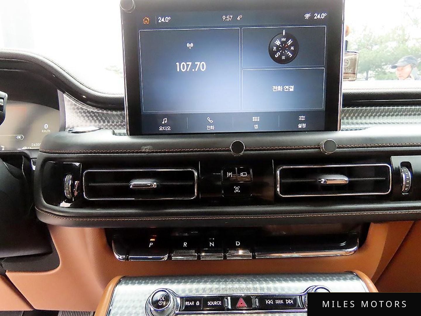 Lincoln Aviator 2021 — миниатюра 12