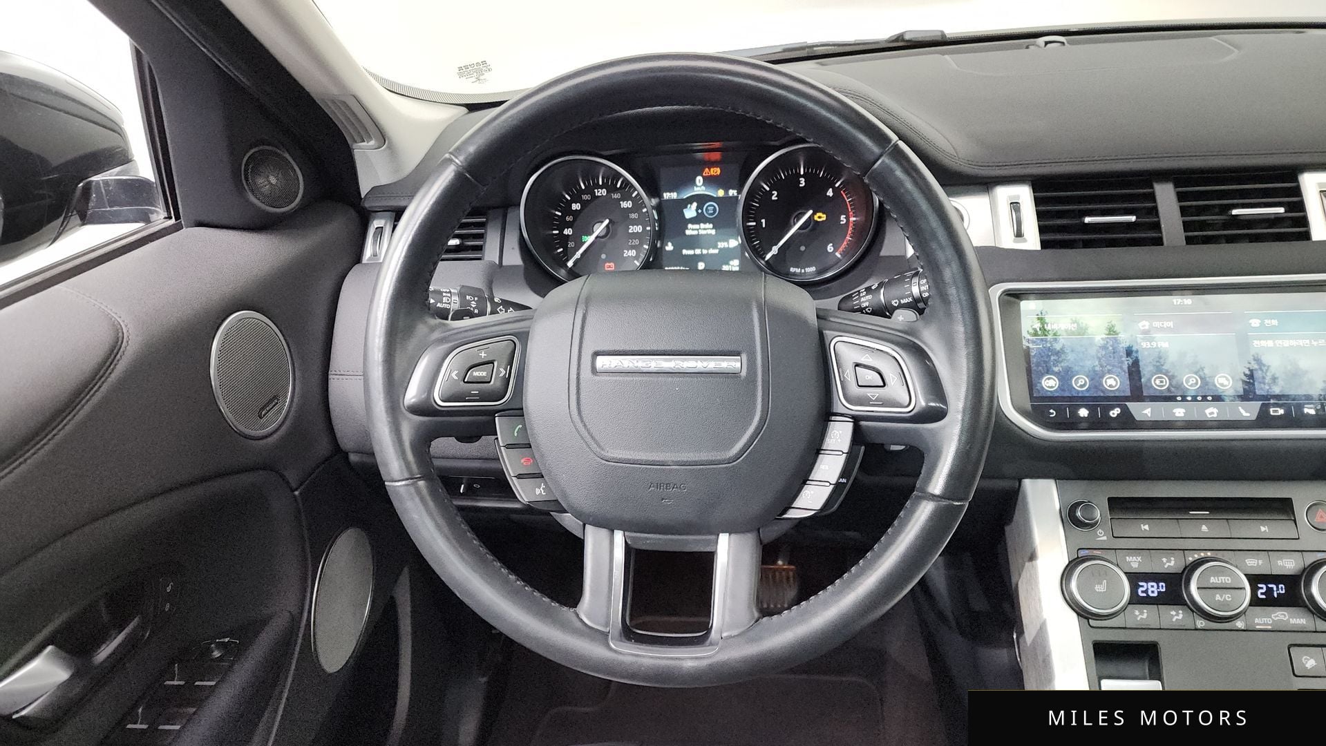 Land Rover Range Rover Evoque 2017 — миниатюра 13