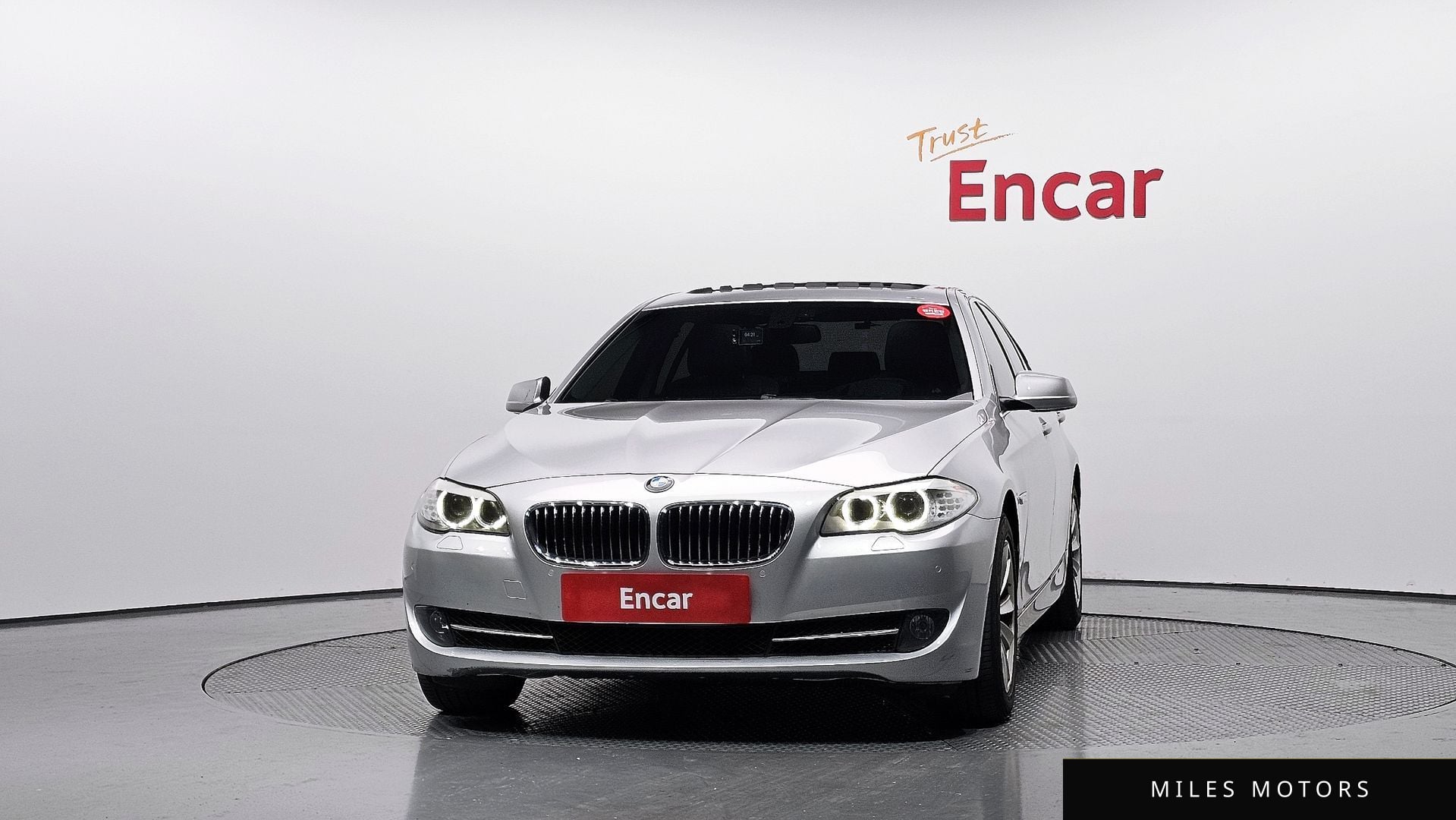 BMW 5 Series (F10) 2013 — миниатюра 3