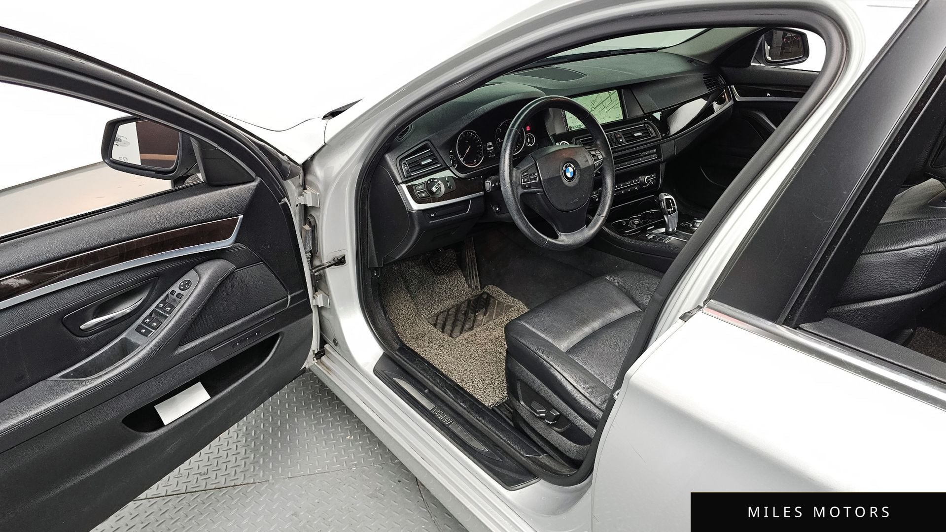 BMW 5 Series (F10) 2013 — миниатюра 10