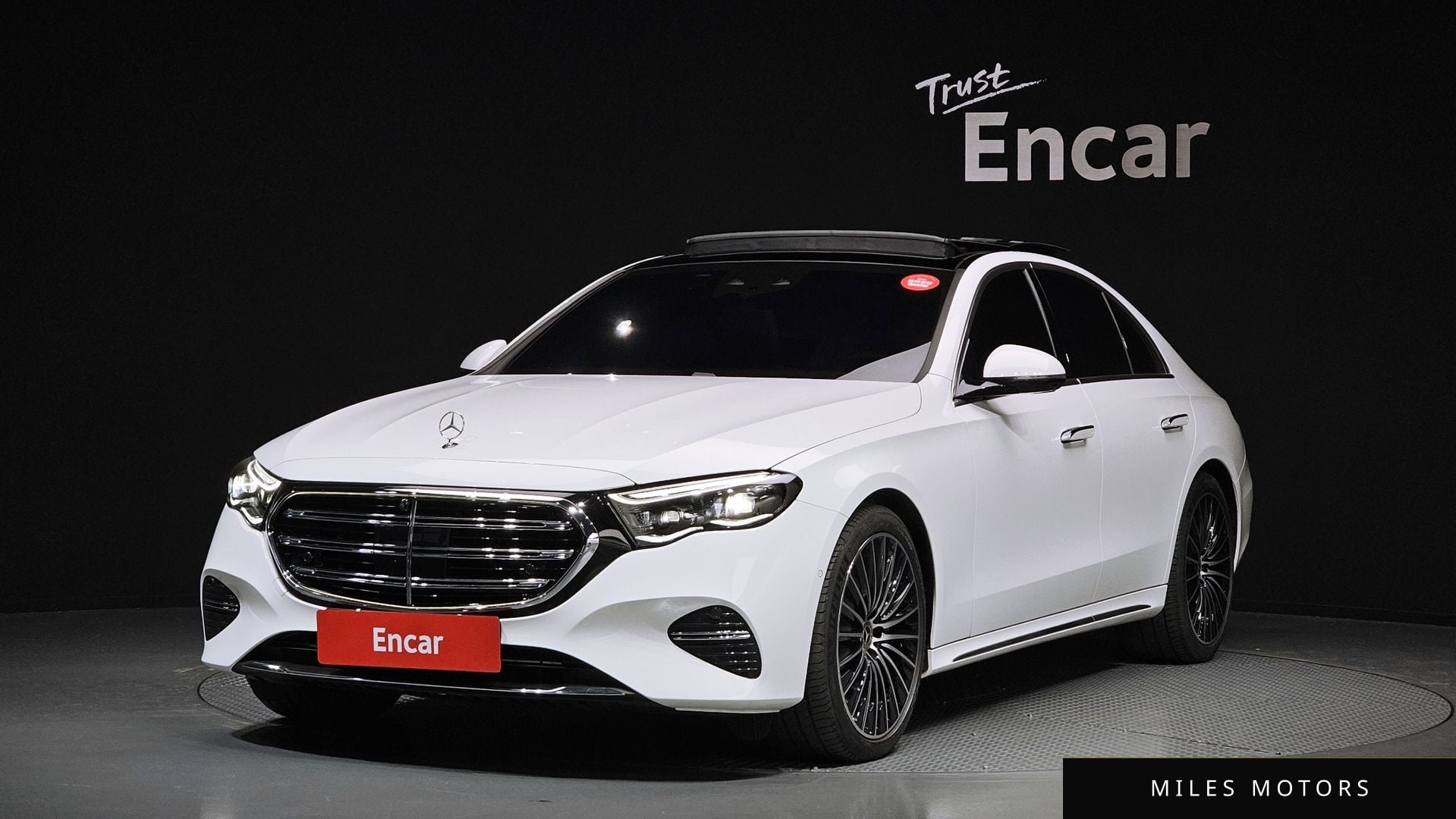 Mercedes-Benz E-Class W214 2024 — фото 1 из 12
