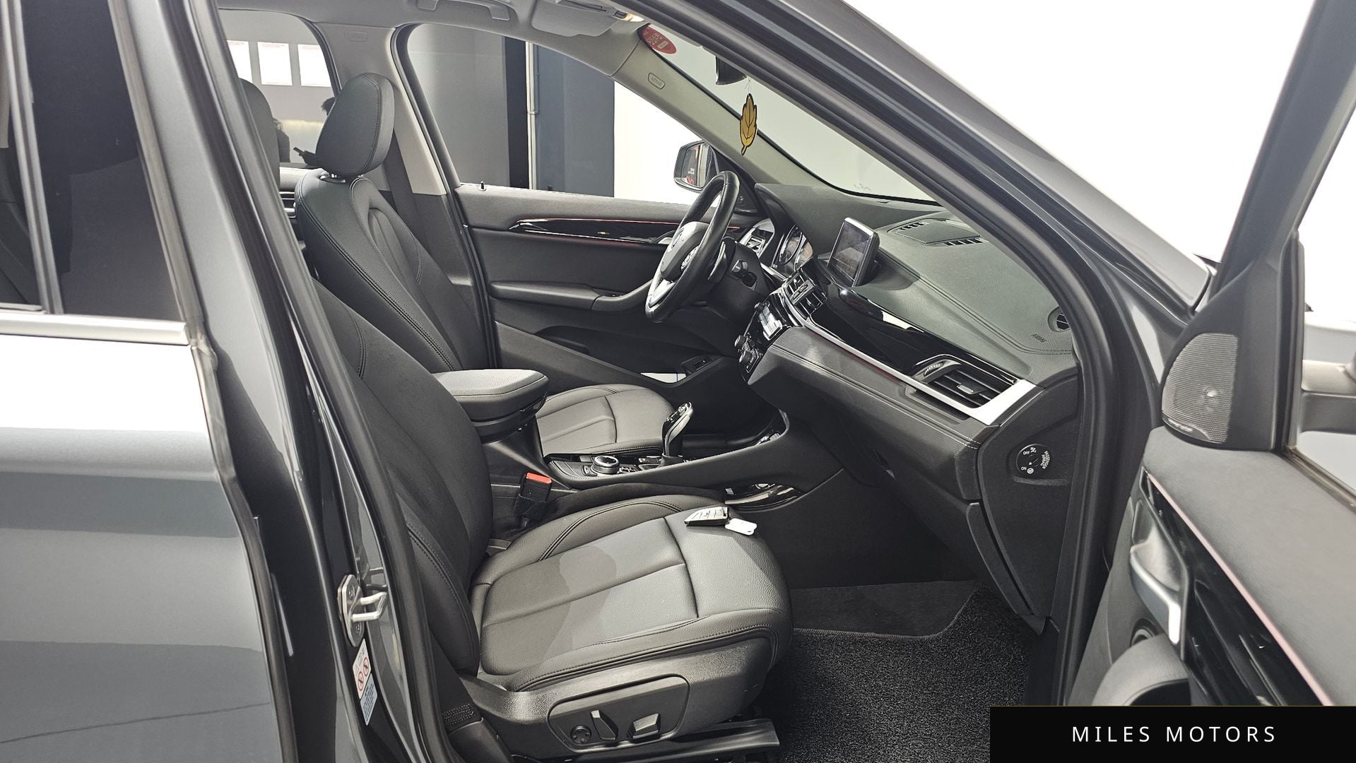 BMW X1 (F48) 2022 — миниатюра 11