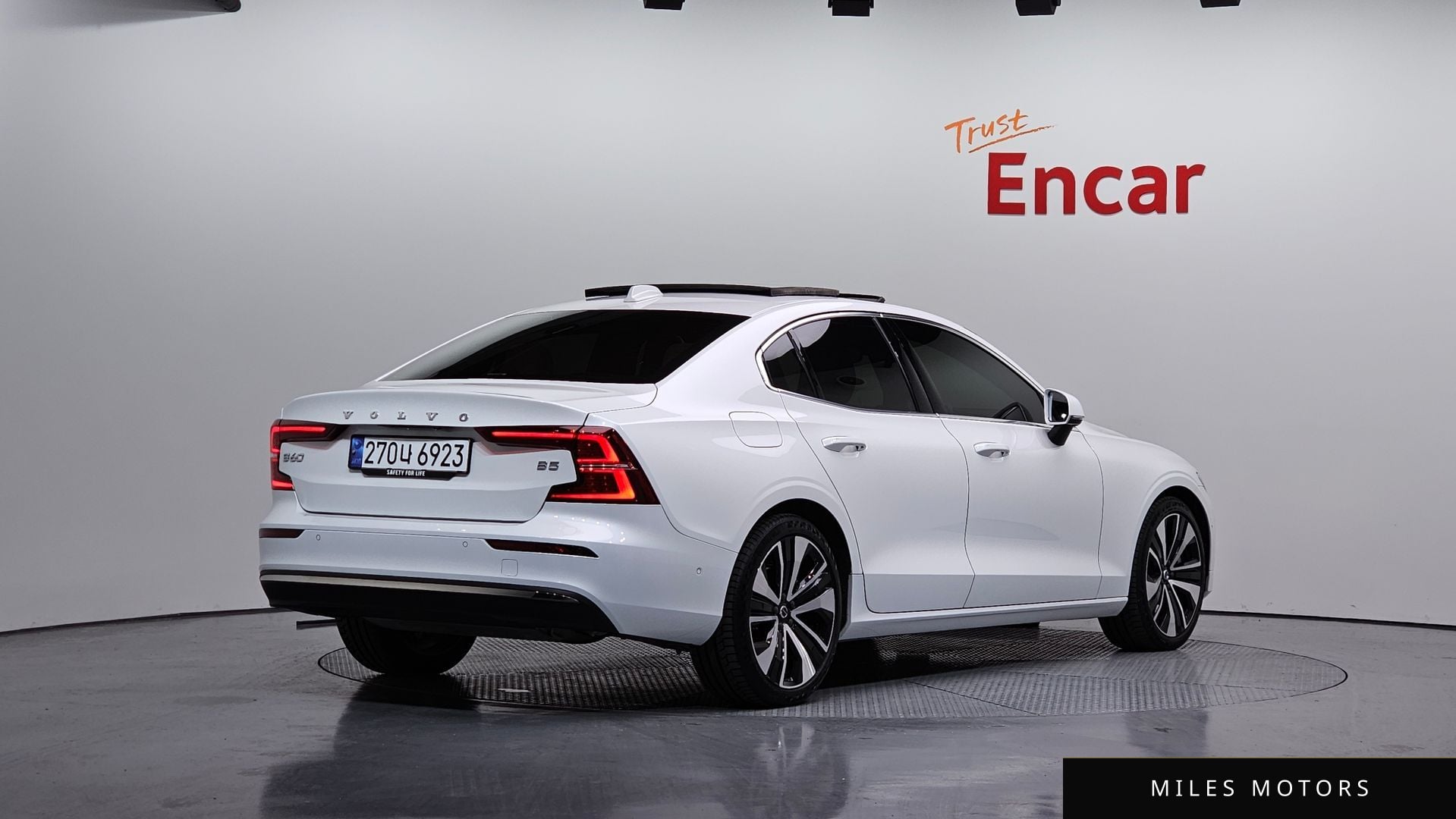 Volvo S60 2025 — миниатюра 2