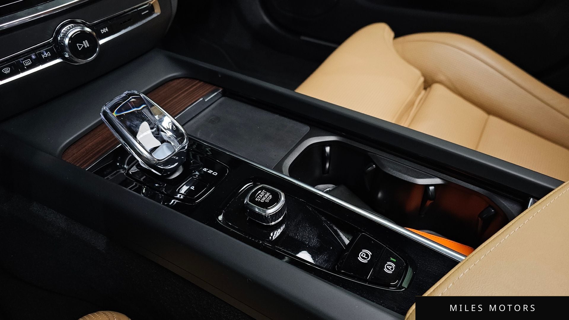 Volvo S60 2025 — миниатюра 9