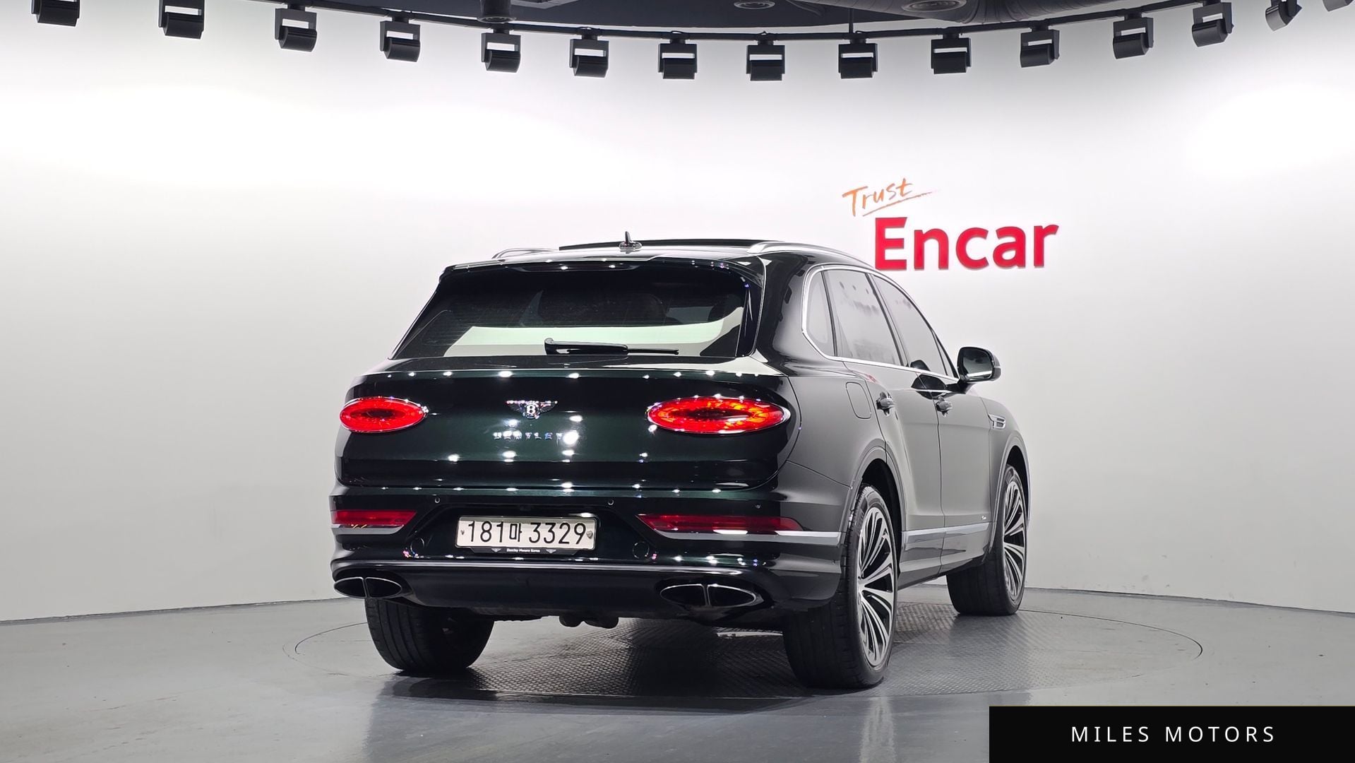 Bentley 벤테이가 2023 — миниатюра 4