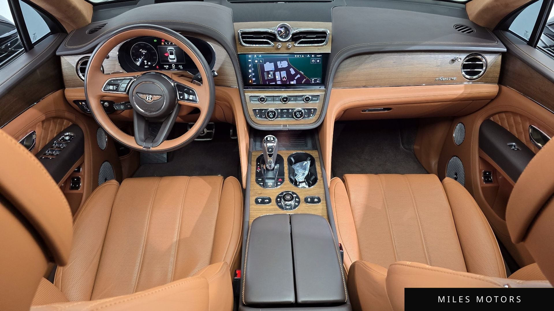 Bentley 벤테이가 2023 — миниатюра 7