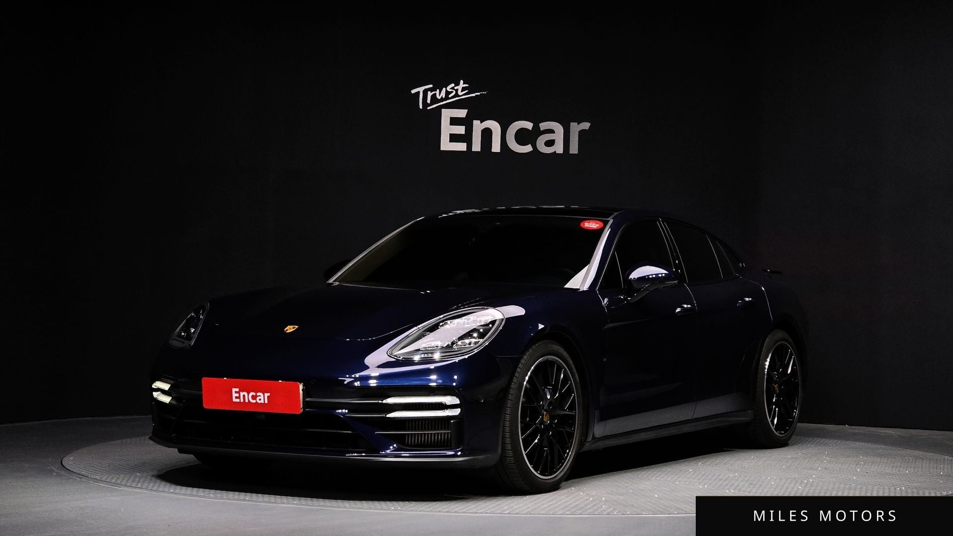 Porsche Panamera 2021 — фото 1 из 12