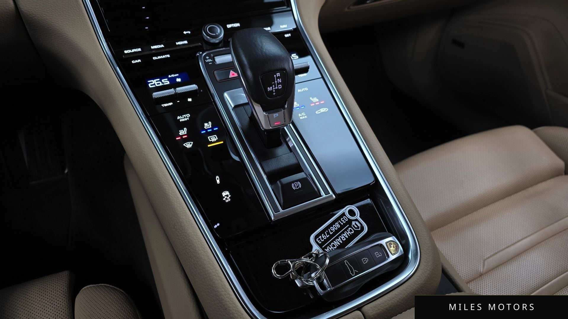 Porsche Panamera 2021 — миниатюра 9
