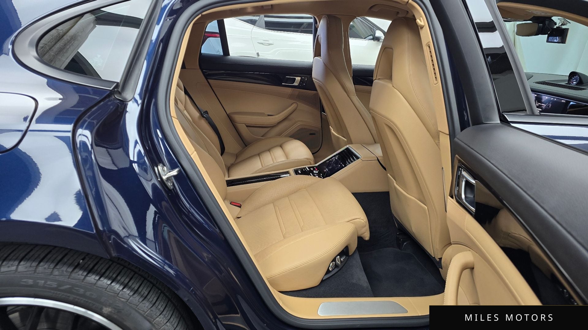 Porsche Panamera 2021 — миниатюра 12