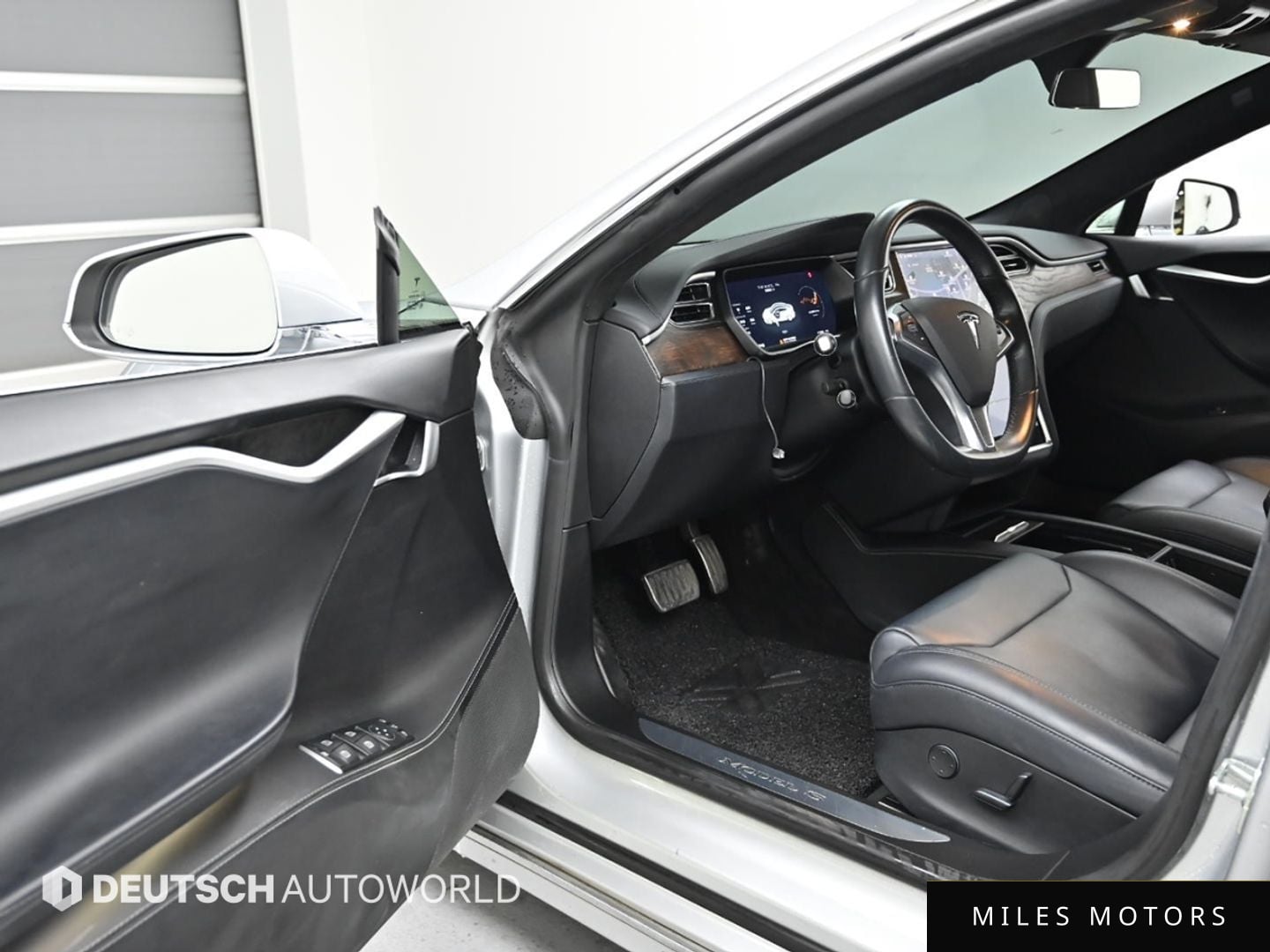Tesla Model S 2017 — миниатюра 11