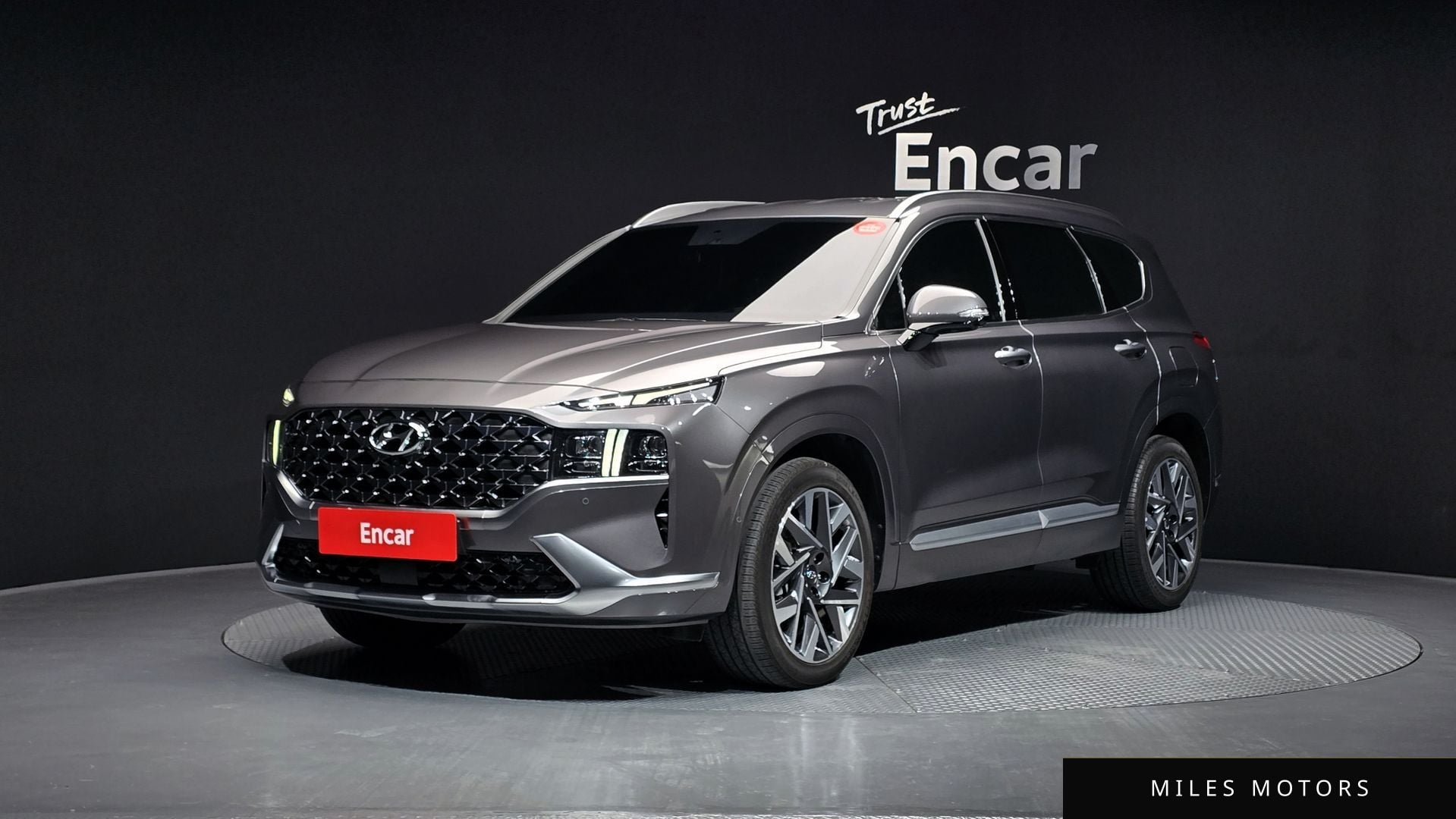 Hyundai Santafe 2021 — фото 1 из 12