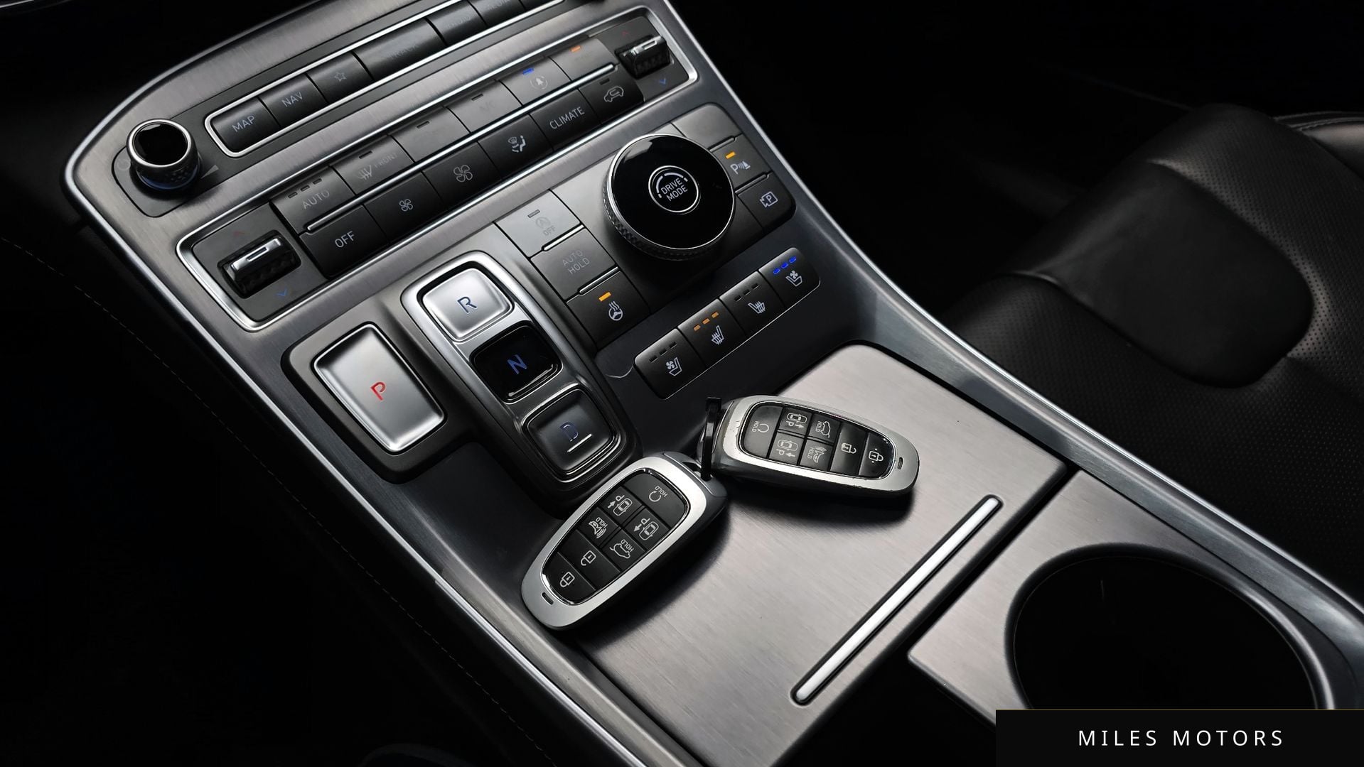 Hyundai Santafe 2021 — миниатюра 9