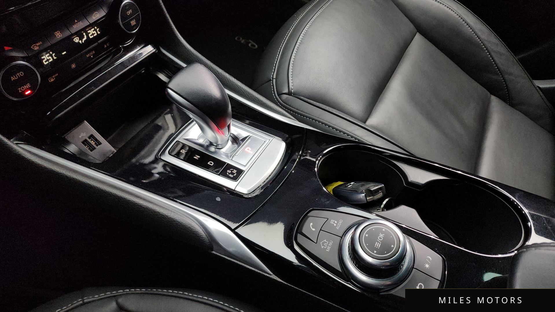 Infiniti Q30 2019 — миниатюра 9