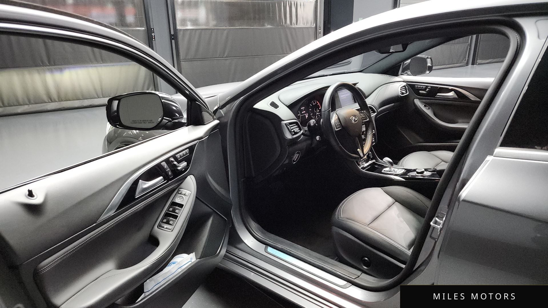 Infiniti Q30 2019 — миниатюра 10