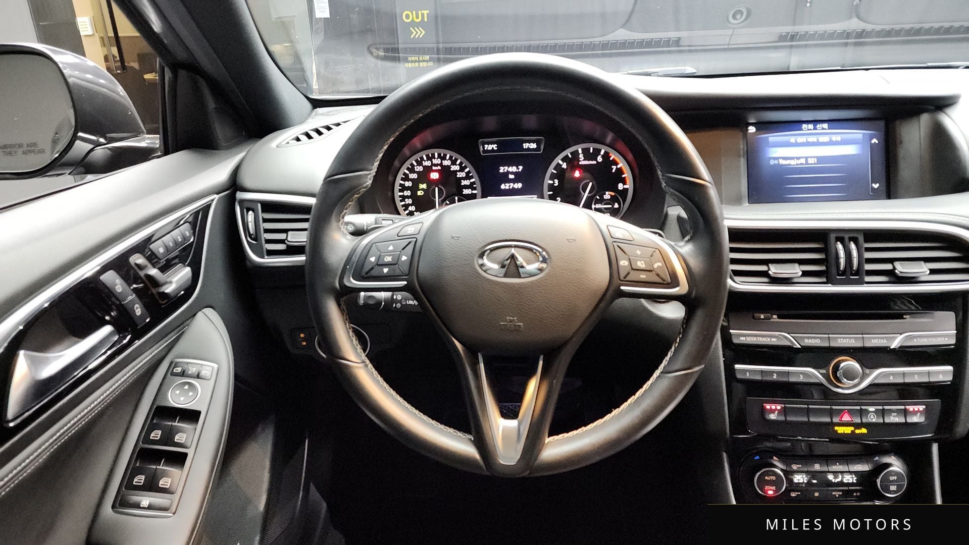 Infiniti Q30 2019 — миниатюра 13