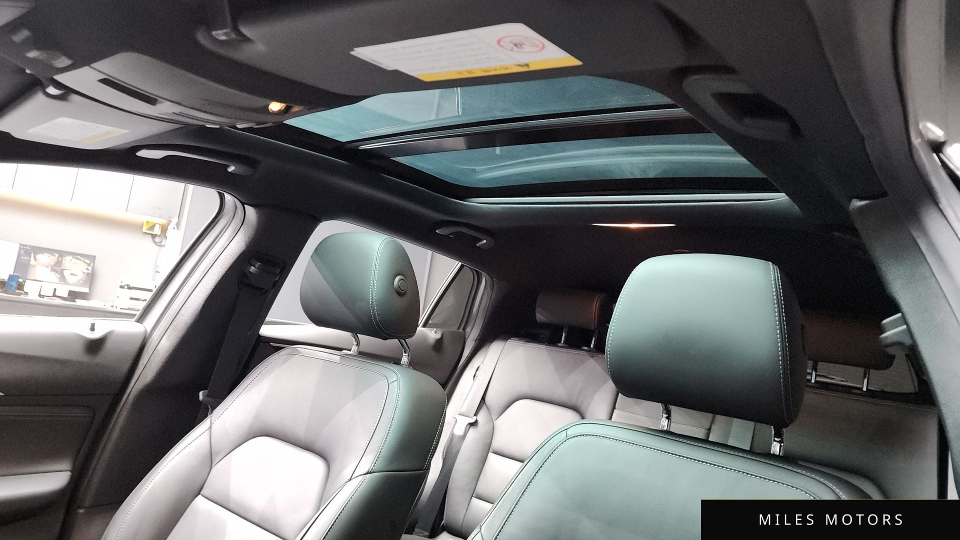 Infiniti Q30 2019 — миниатюра 19
