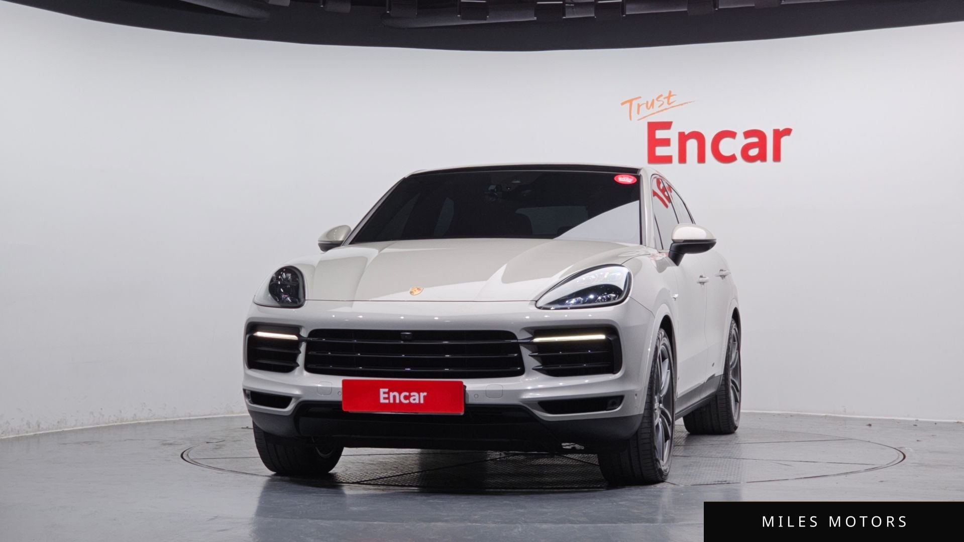 Porsche Cayenne 2021 — миниатюра 3