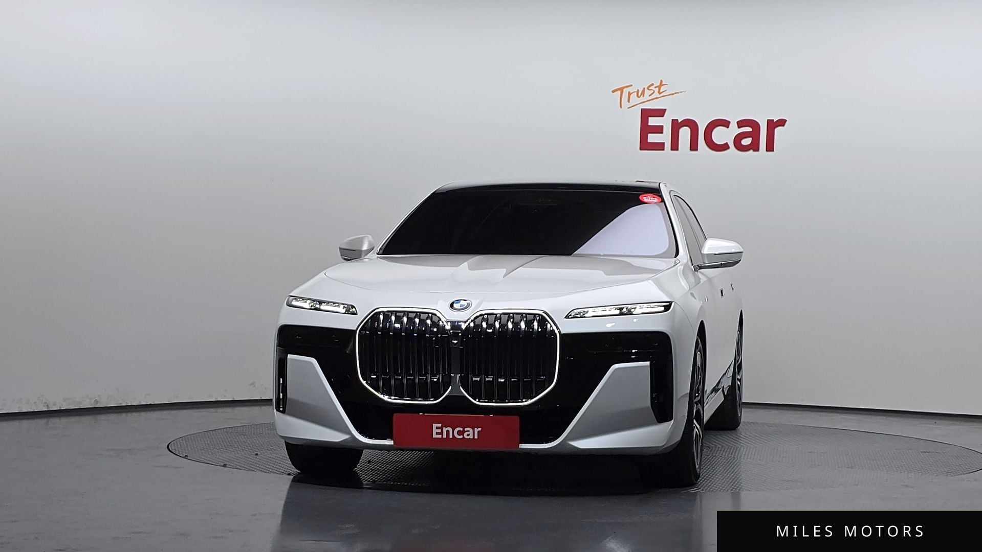 BMW 7 Series (G70) 2024 — миниатюра 3