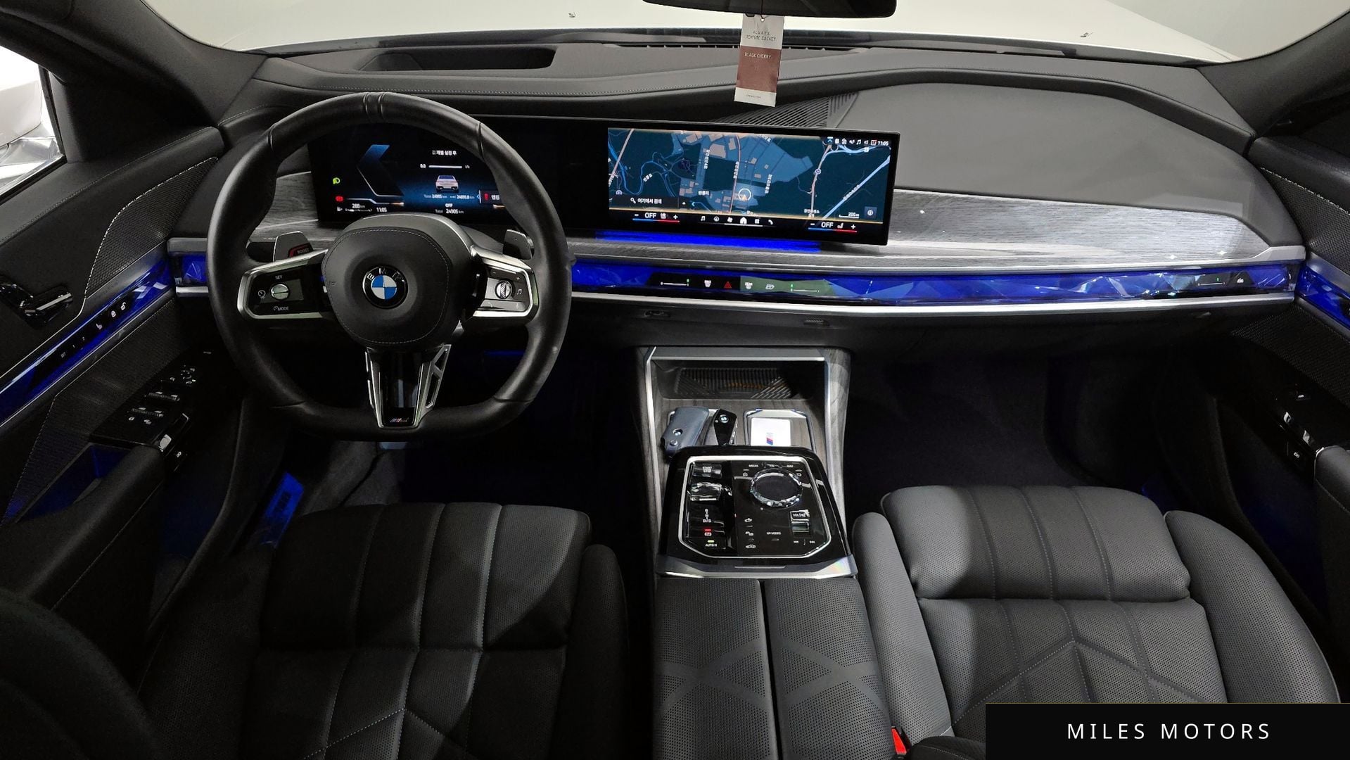 BMW 7 Series (G70) 2024 — миниатюра 7