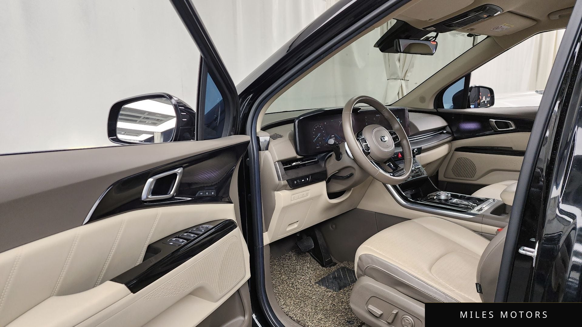 Kia Carnival 2021 — миниатюра 10