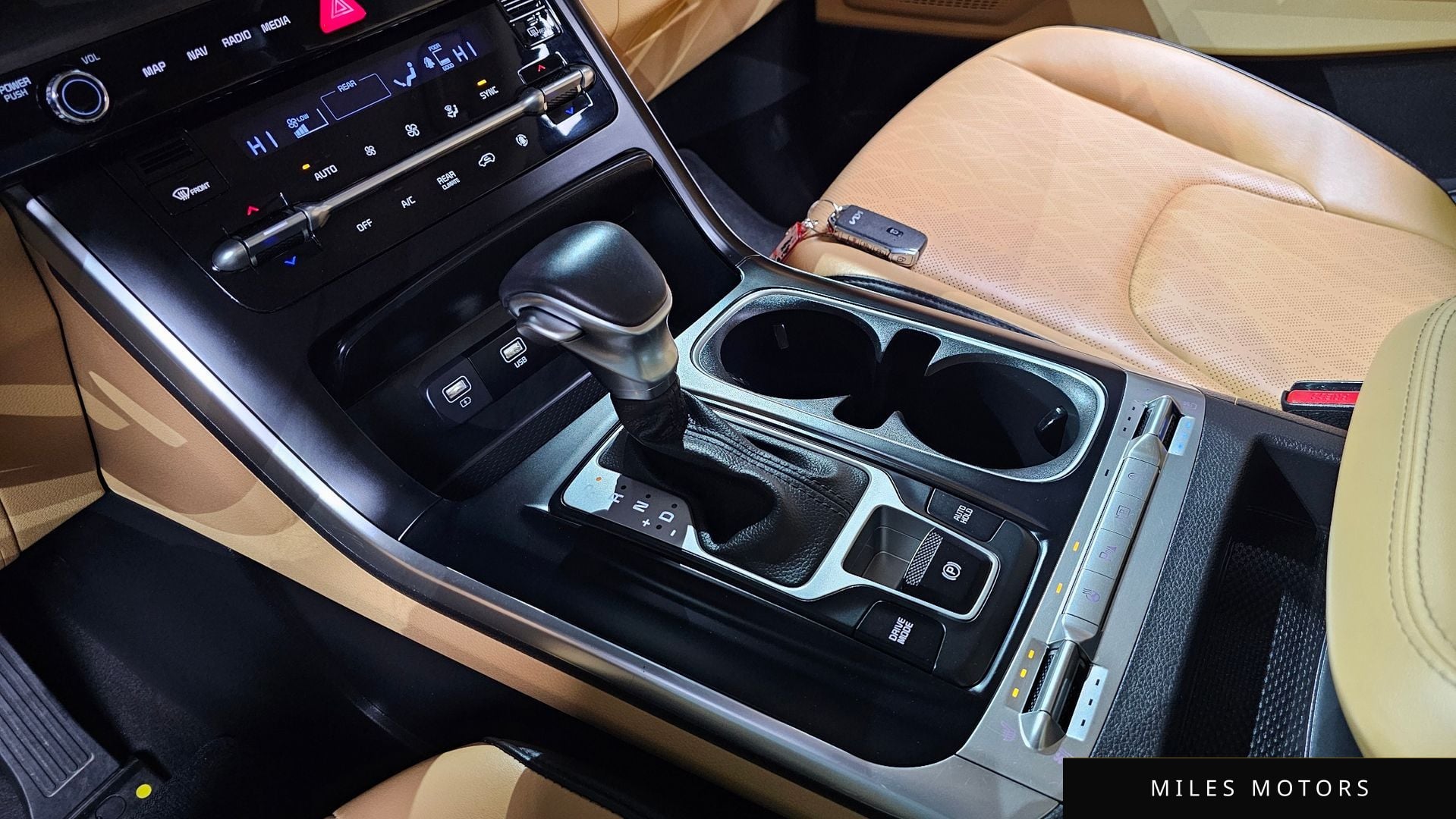 Kia Carnival 2023 — миниатюра 9