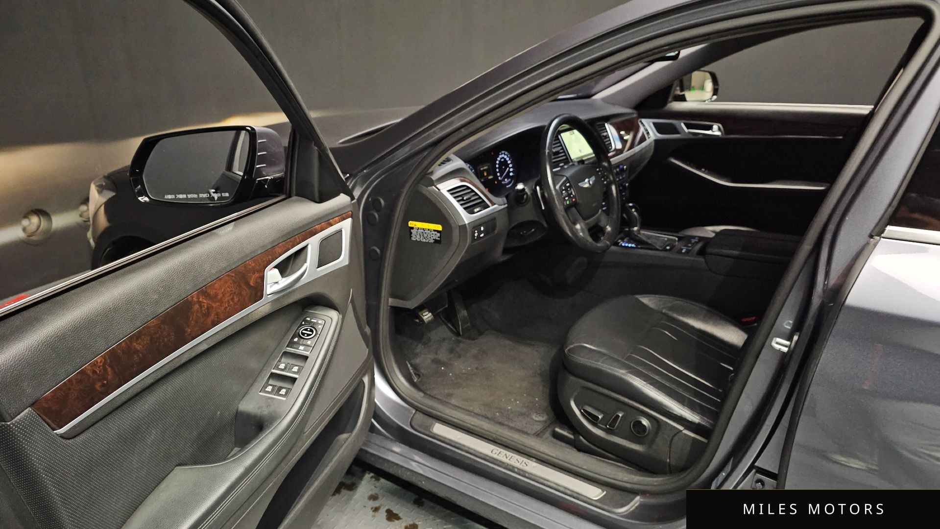 Hyundai Genesis 2015 — миниатюра 10