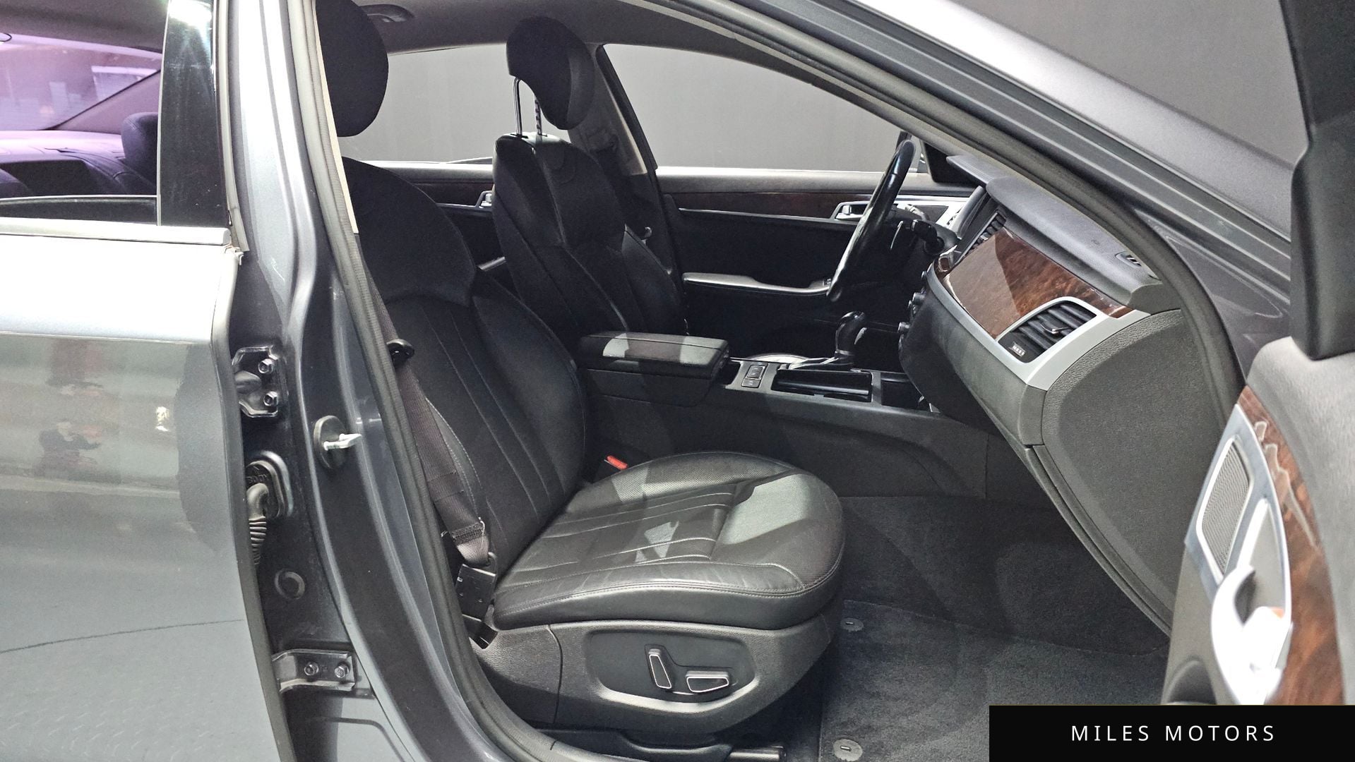 Hyundai Genesis 2015 — миниатюра 11