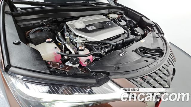 Лексус UX250h 2019 — миниатюра 6