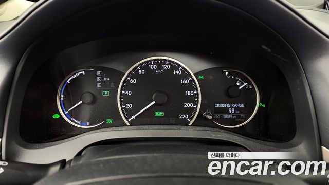 Лексус CT200h 2018 — миниатюра 8