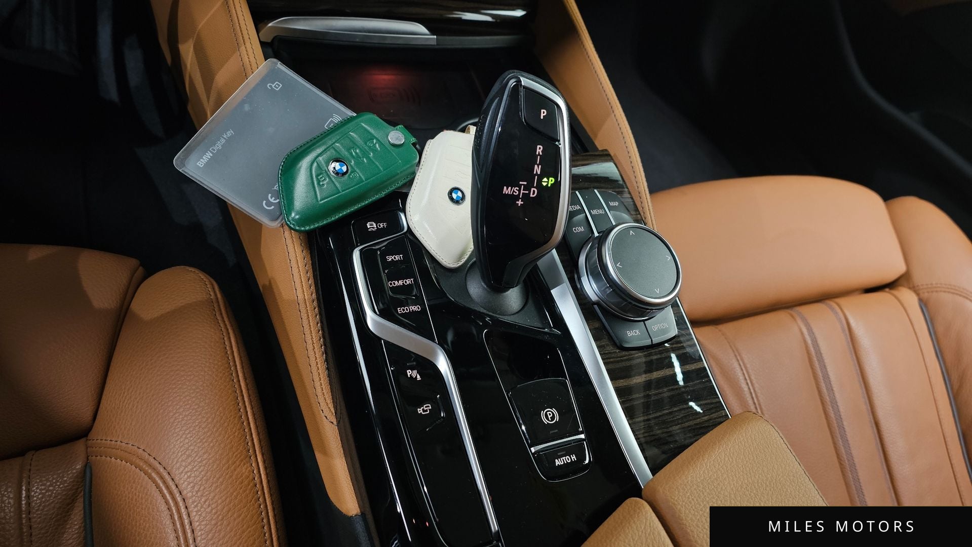 BMW 5 Series (G30) 2023 — миниатюра 9