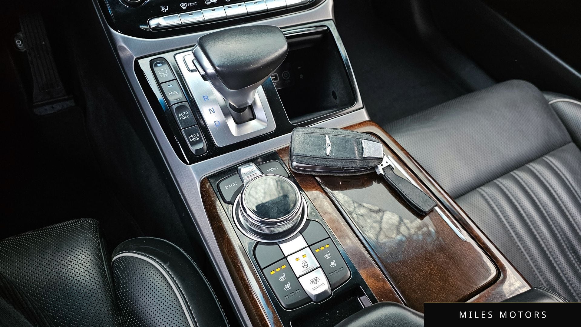 Genesis EQ900 2016 — миниатюра 9