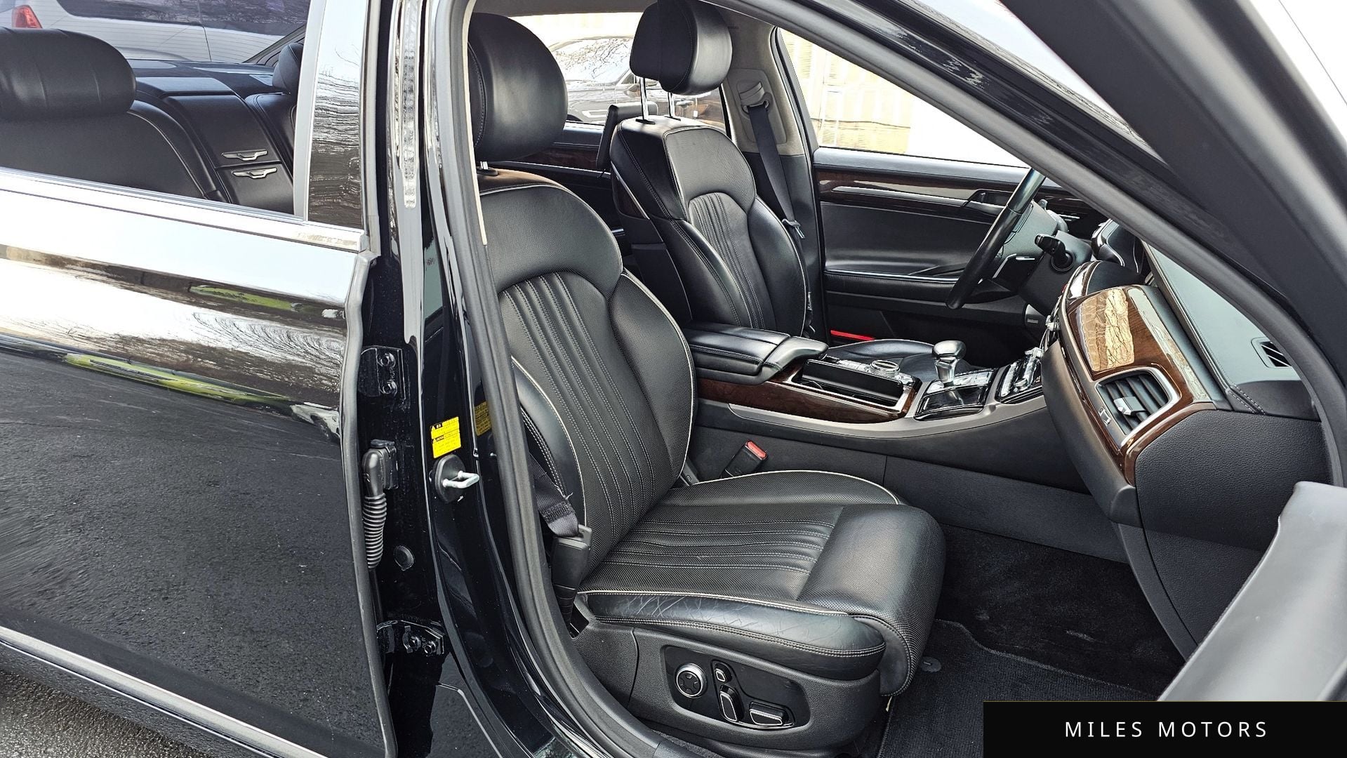 Genesis EQ900 2016 — миниатюра 10