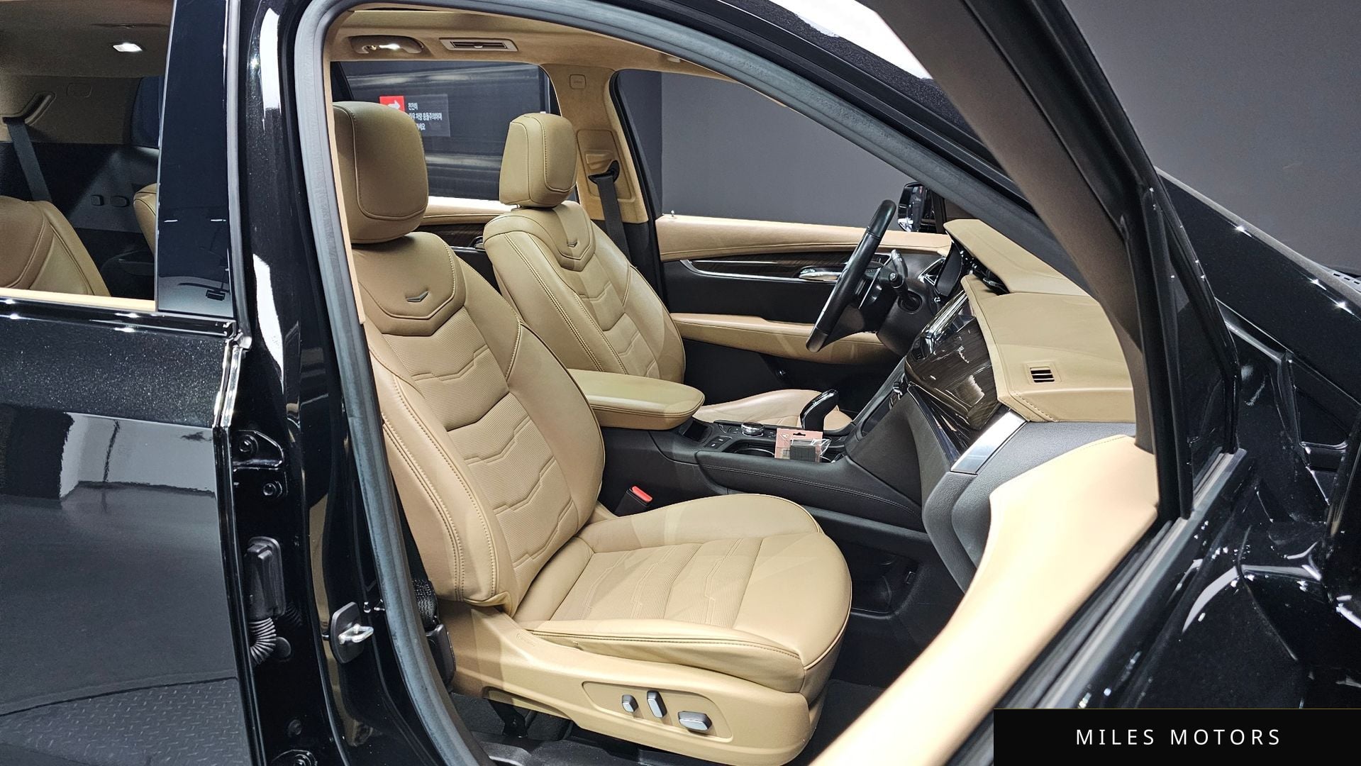Cadillac XT6 2022 — миниатюра 10