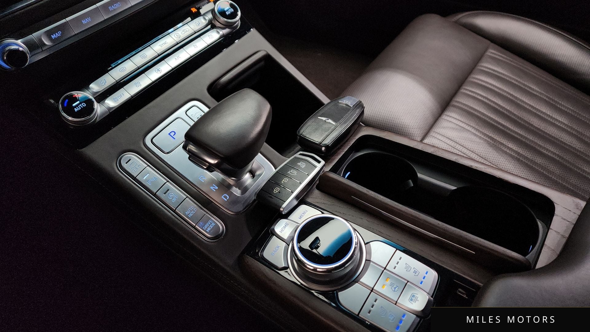 Genesis G90 2019 — миниатюра 9