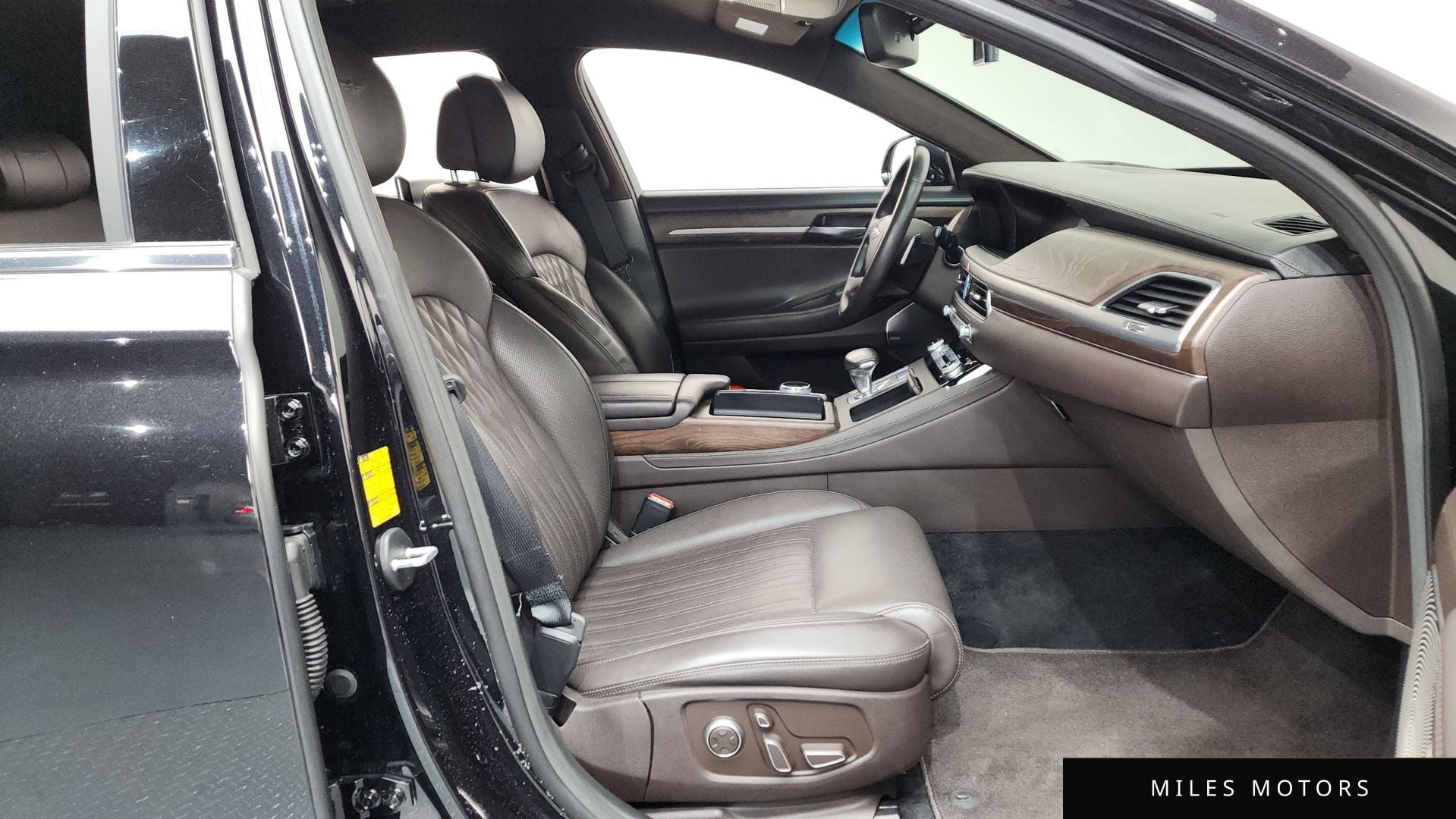 Genesis G90 2019 — миниатюра 11