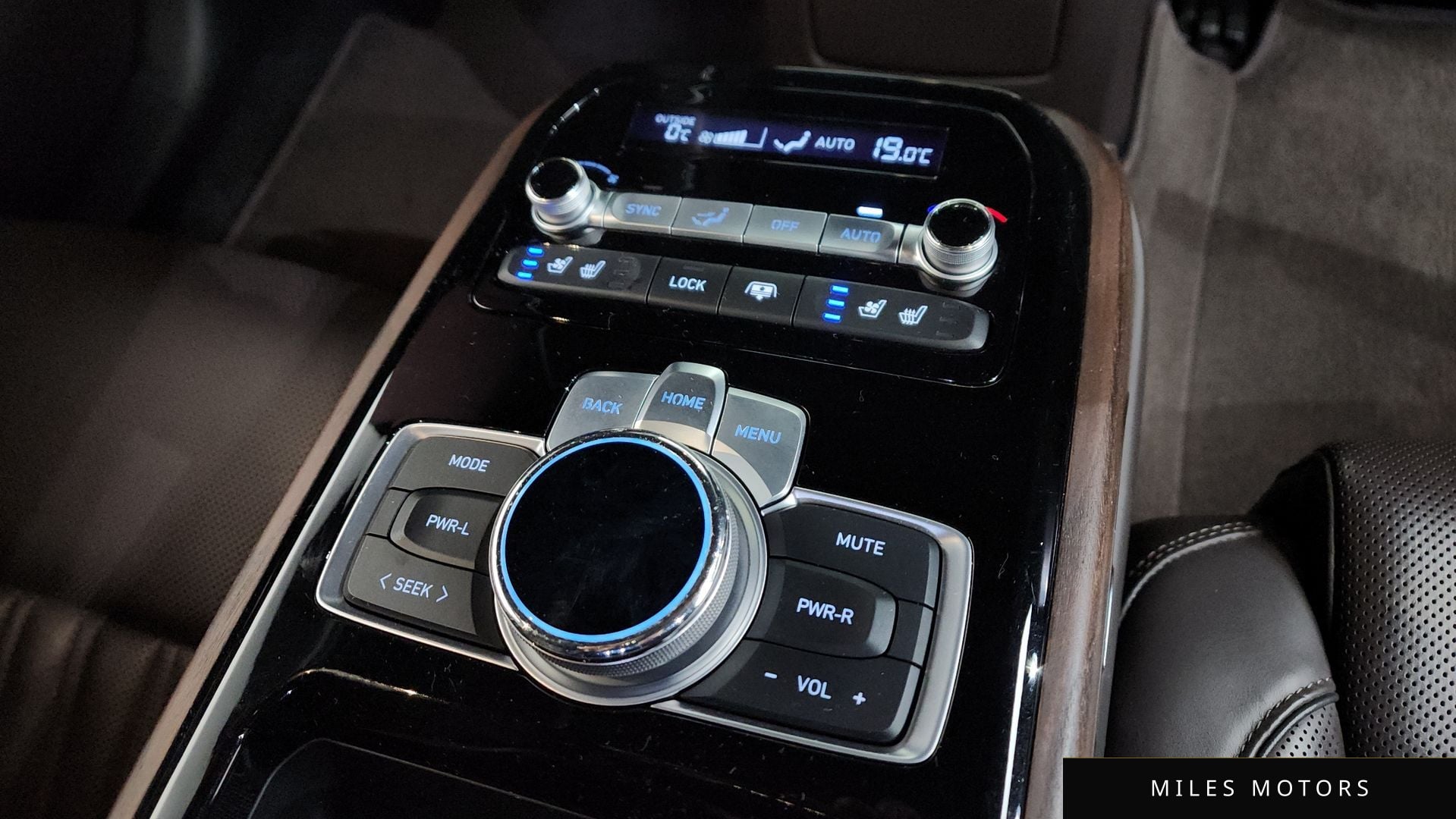 Genesis G90 2019 — миниатюра 18