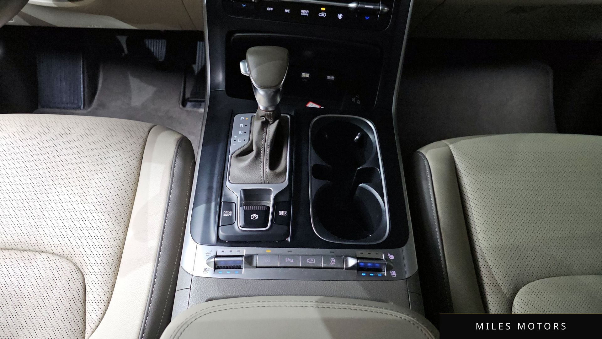 Kia Carnival 2023 — миниатюра 9
