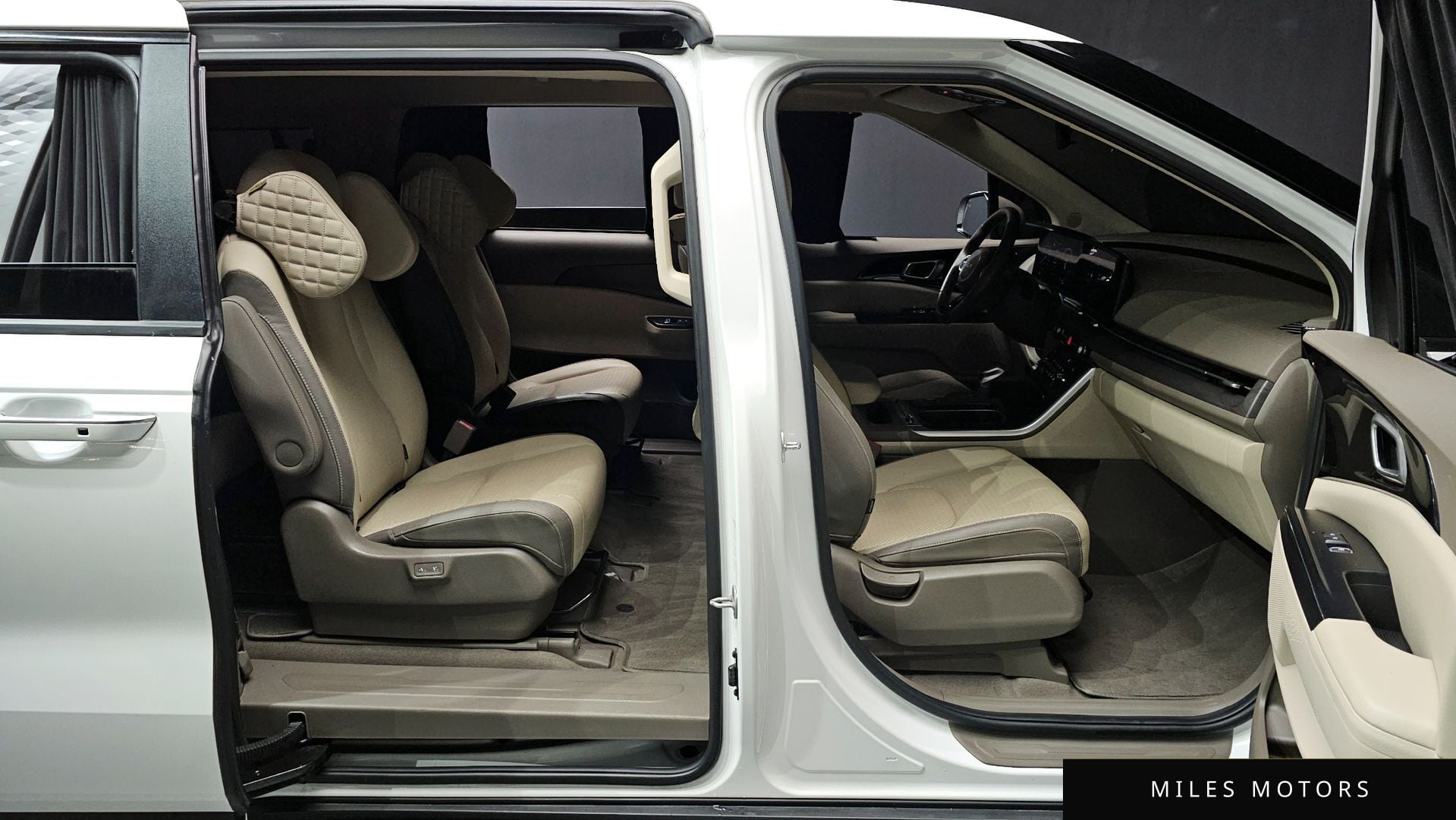 Kia Carnival 2023 — миниатюра 12