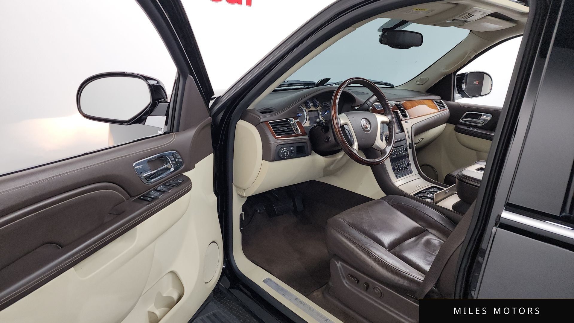 Cadillac Escalade 2012 — миниатюра 10