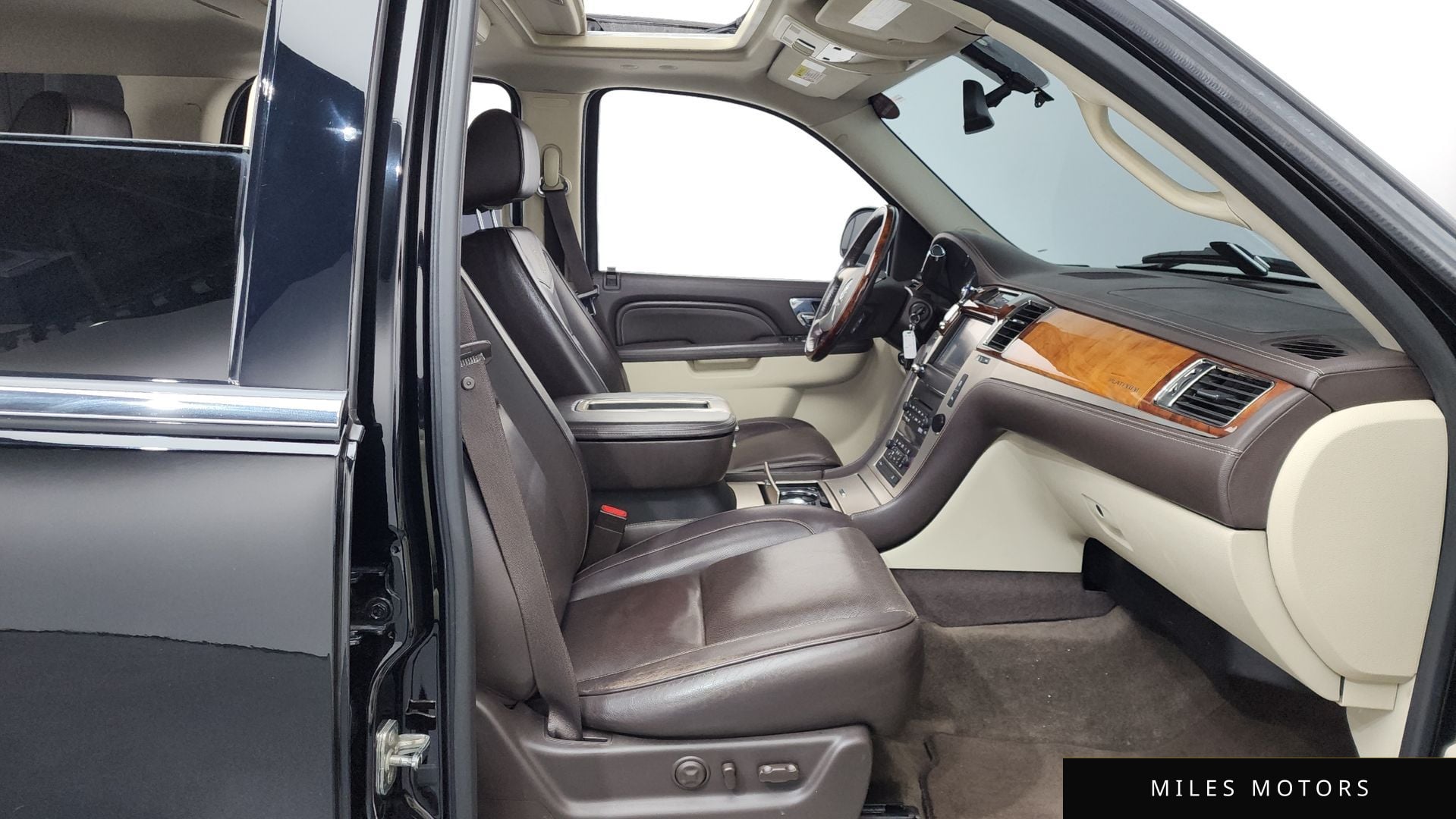 Cadillac Escalade 2012 — миниатюра 11