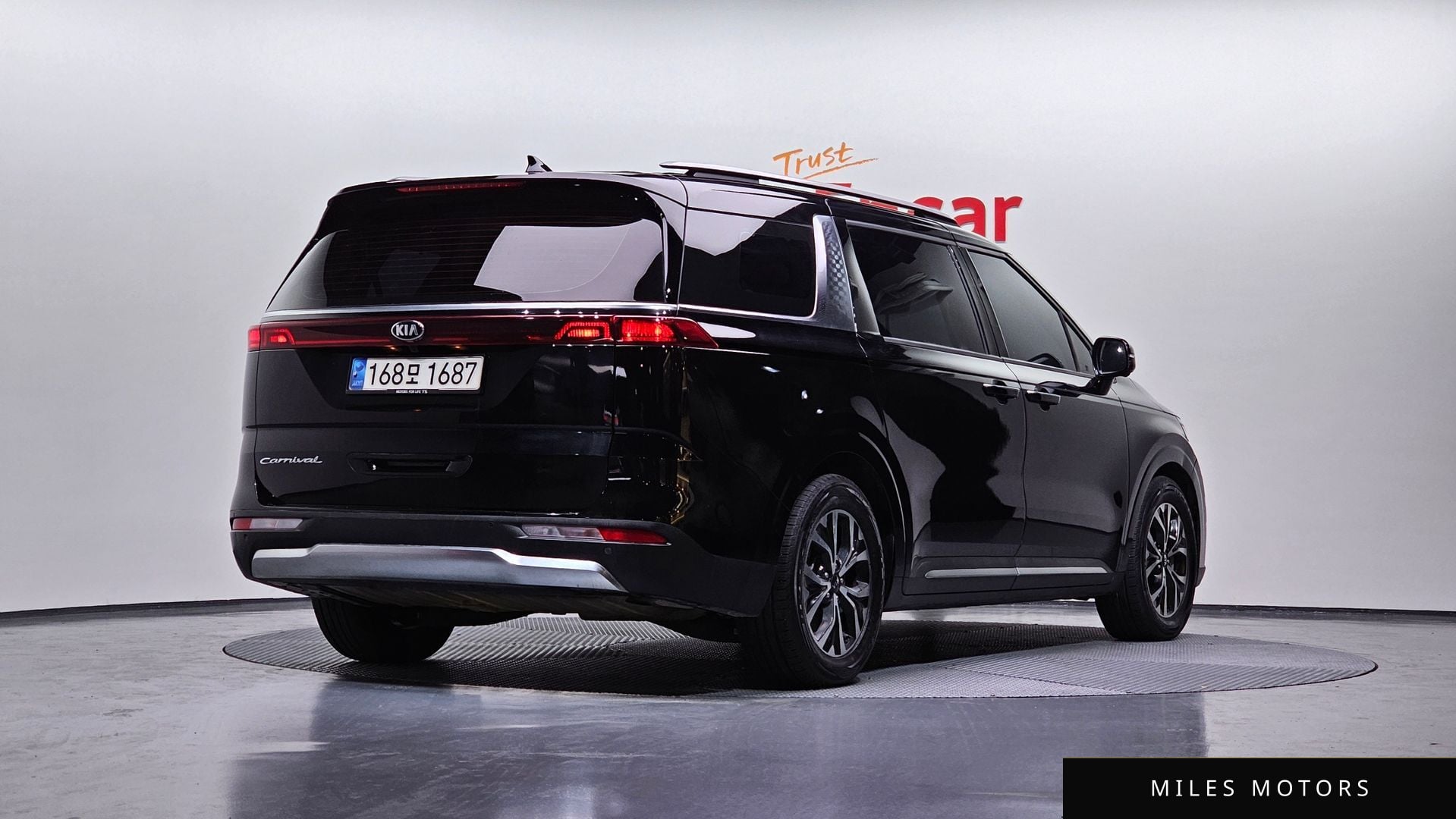 Kia Carnival 2021 — миниатюра 2