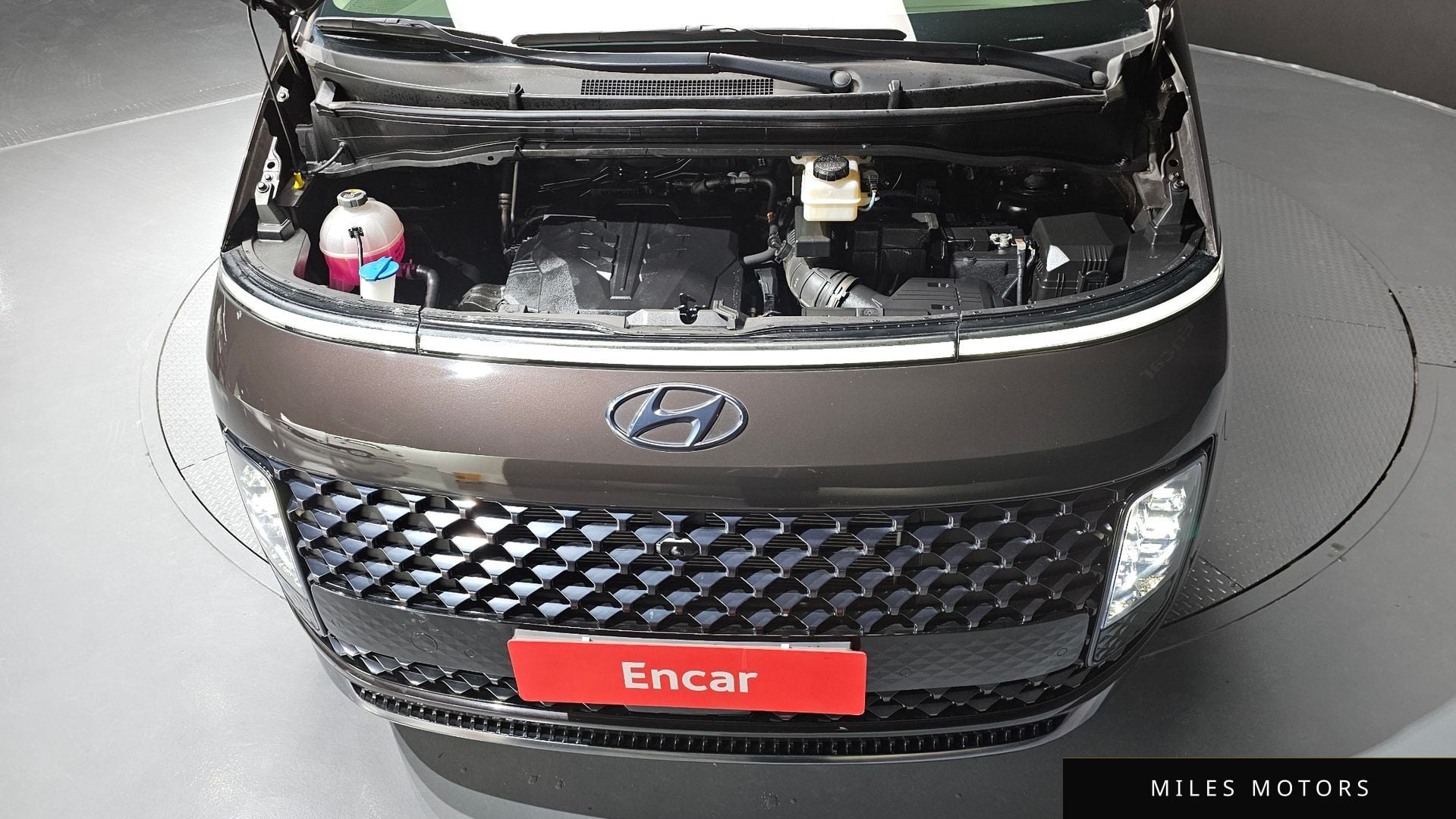 Hyundai Staria 2024 — миниатюра 6
