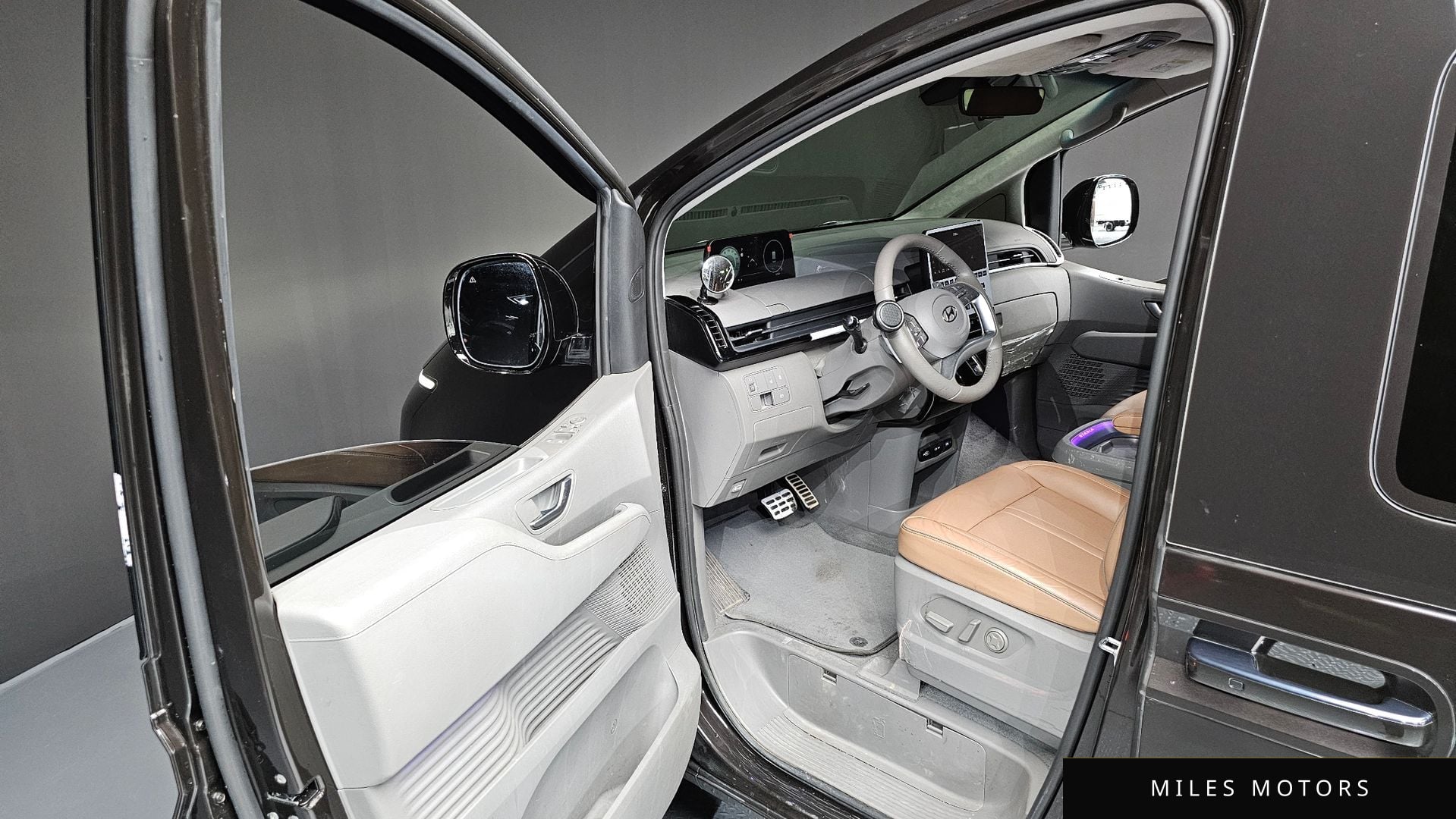 Hyundai Staria 2024 — миниатюра 10