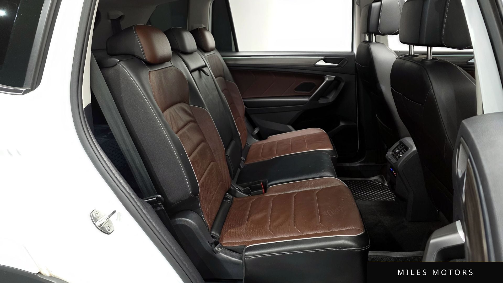 Volkswagen Tiguan 2024 — миниатюра 12